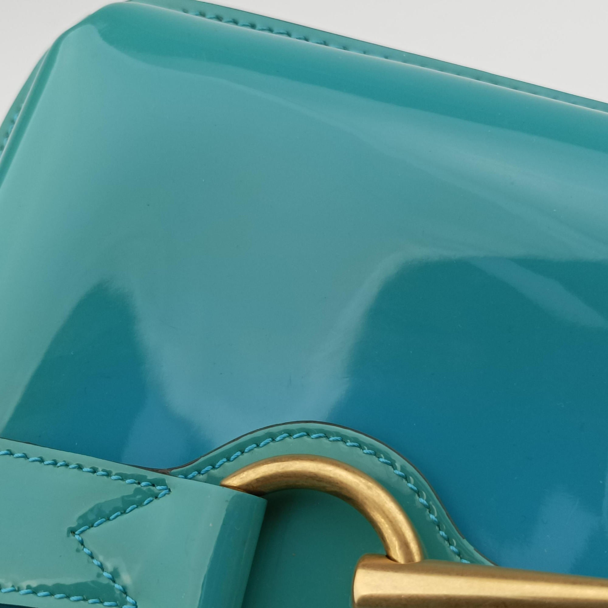 Bright Bit Blue Patent Leather 317633 H01386584ブライトビット ブルー パテント 317633 H01386584