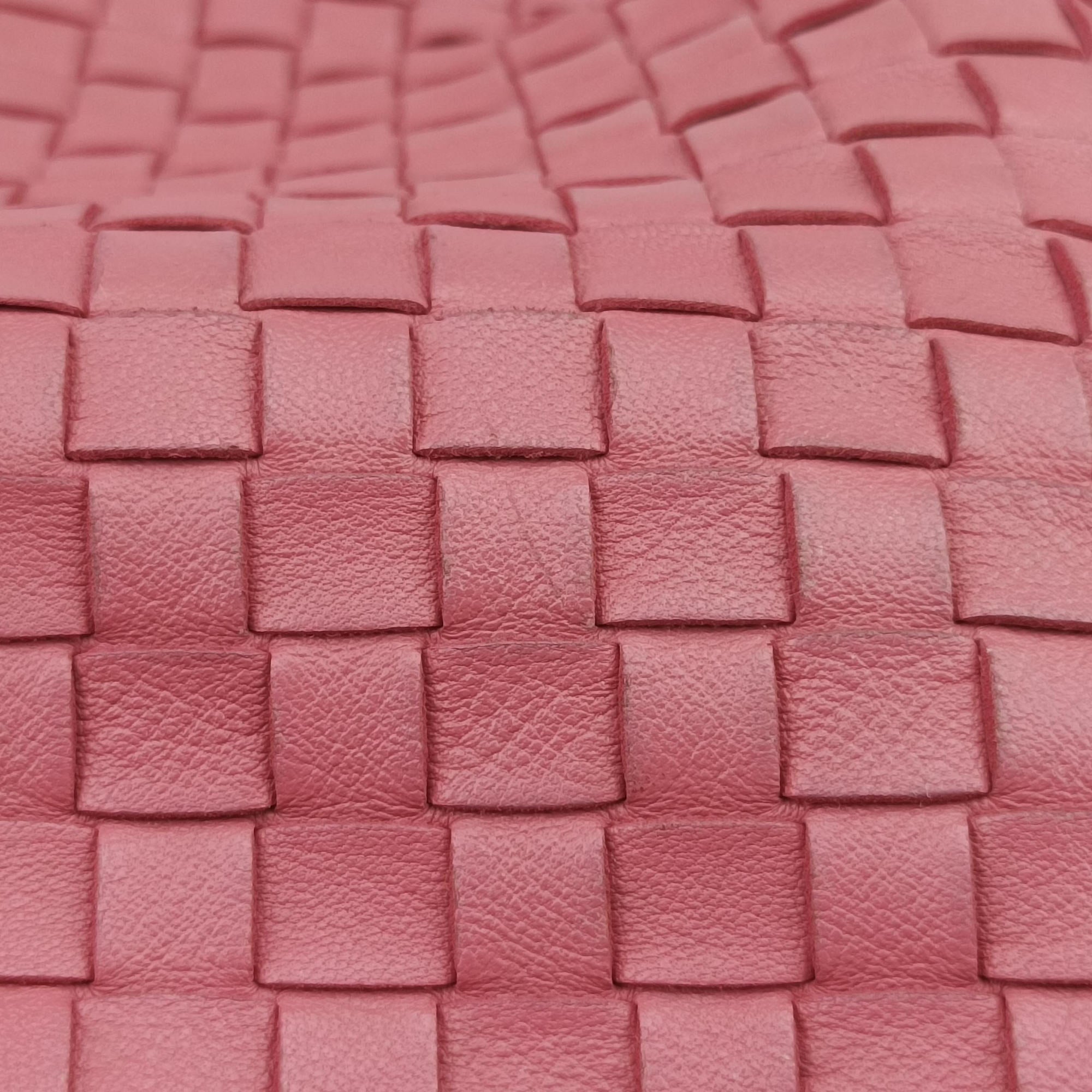 Vintage Bottega Veneta Intrecciato Pink lambskin shoulderbag | stylenewstar