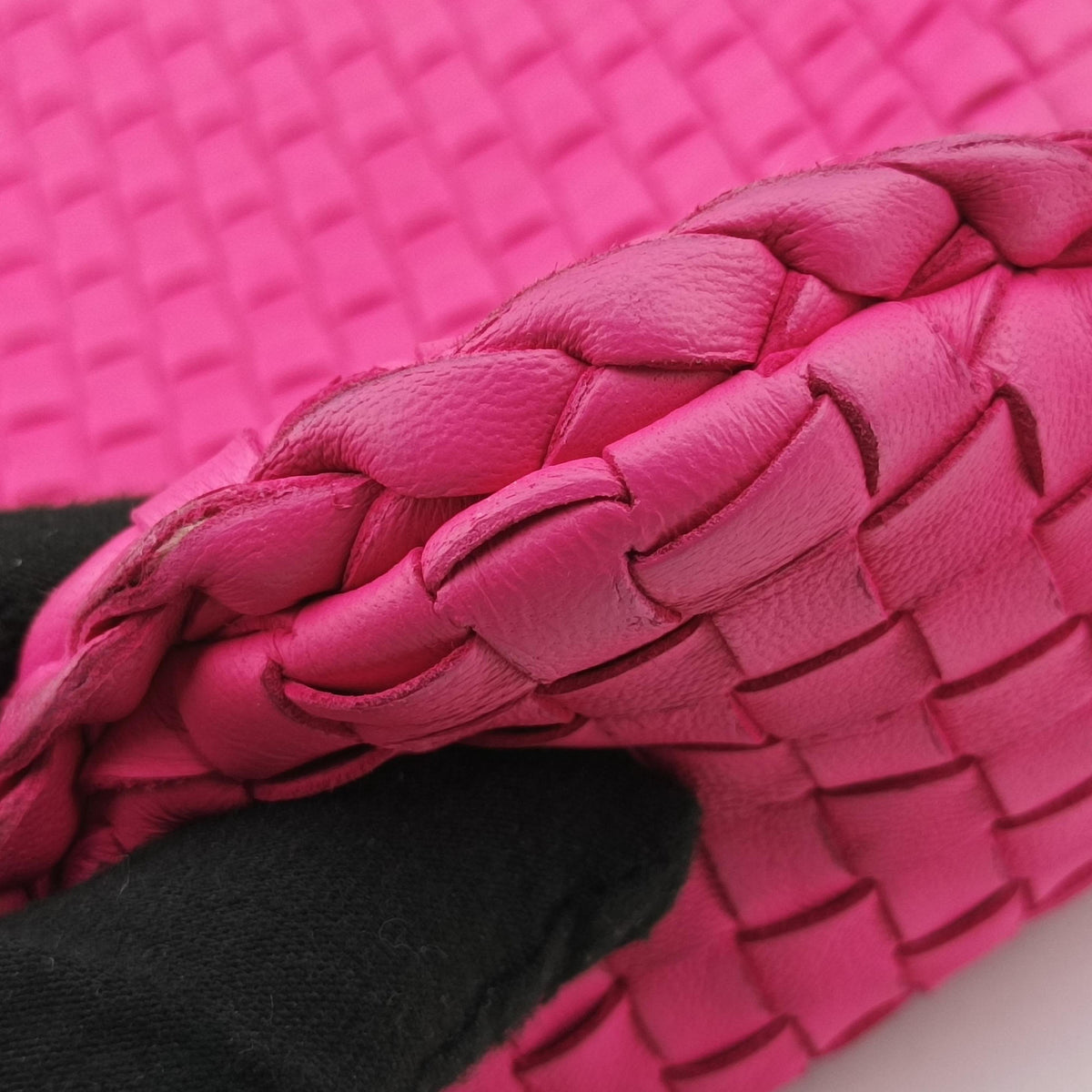 Vintage Bottega Veneta Intrecciato Rose lambskin handbag | stylenewstar