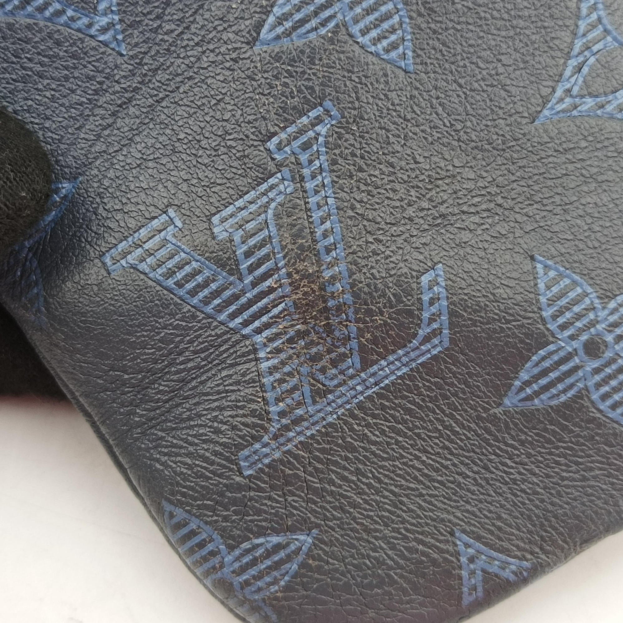 Discovery Pochette Gray Blue × Sky Blue Monogram Shadow M80425 UB1201ディスカバリー ポシェット グレーブルー × スカイブルー モノグラム シャドウ M80425 UB1201