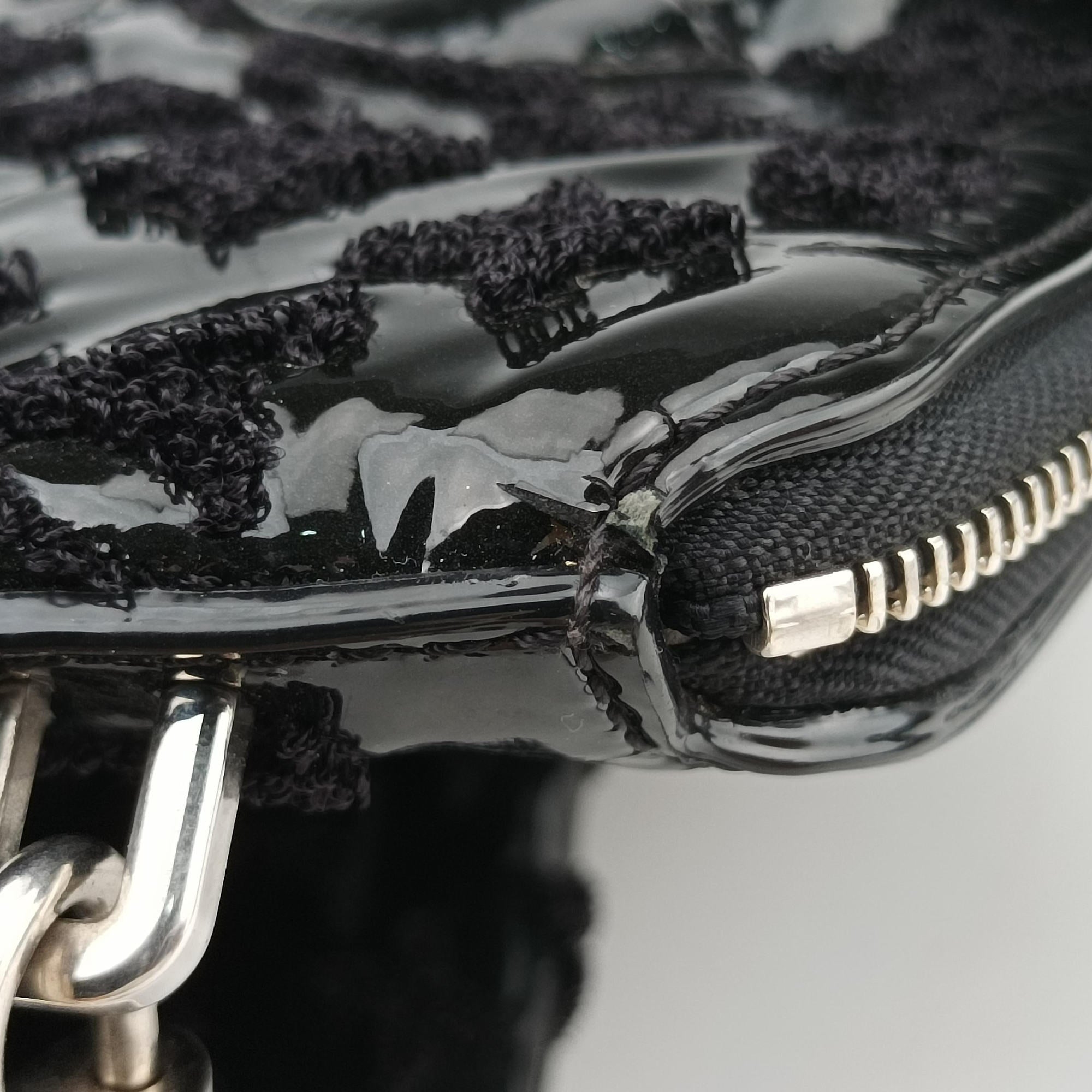 Lockit Noir Vernis×Embroidery M40602 TJ2162ロックイット ノワール ヴェルニ ×エンブロイダリー M40602 TJ2162