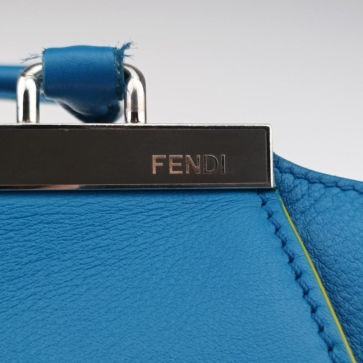 Pre-owned Fendi Petite 3Jours Blue Leather 8BH333 shoulderbag | stylenewstar