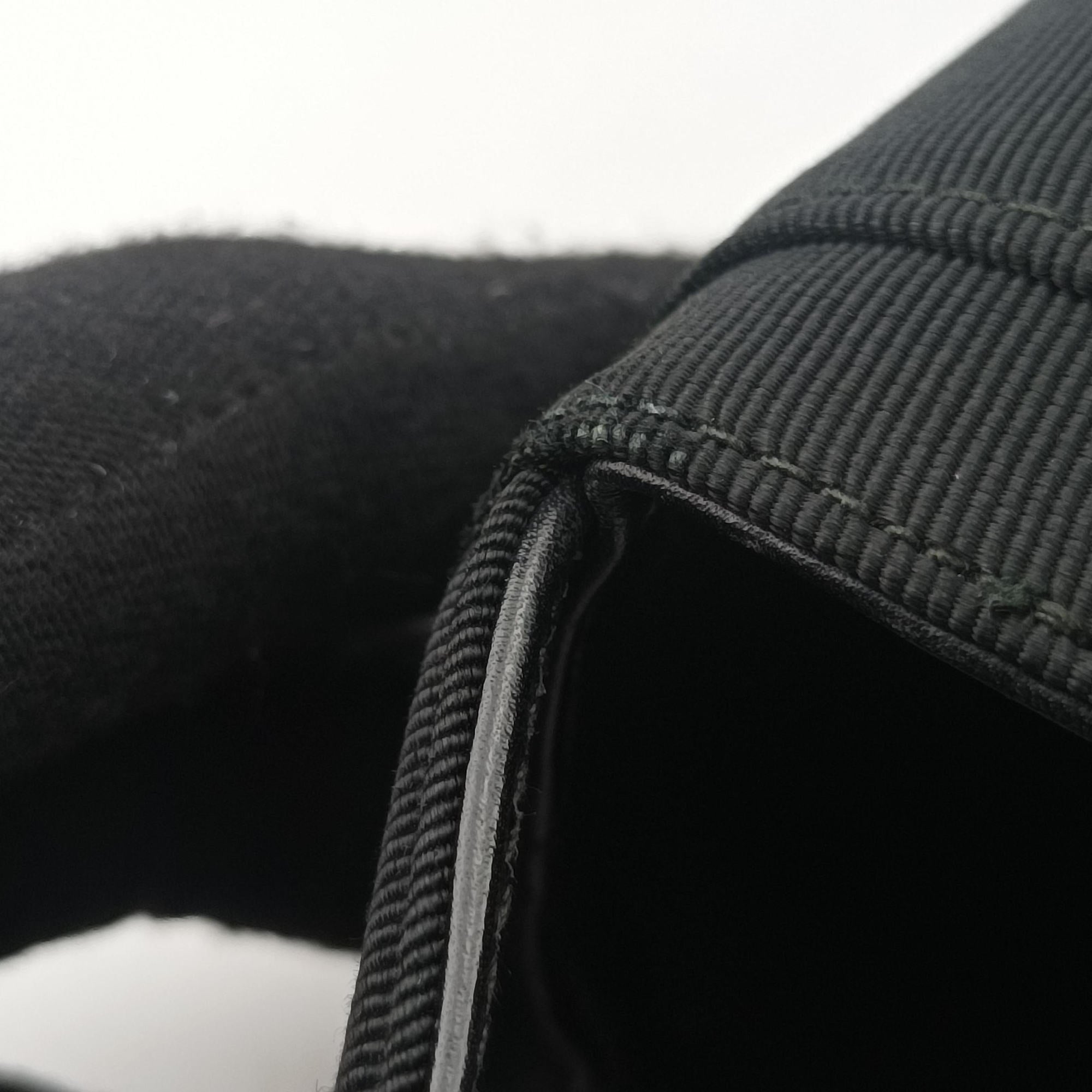 Vara Black fabric BA21 4180ヴァラ ブラック ファブリック BA21 4180