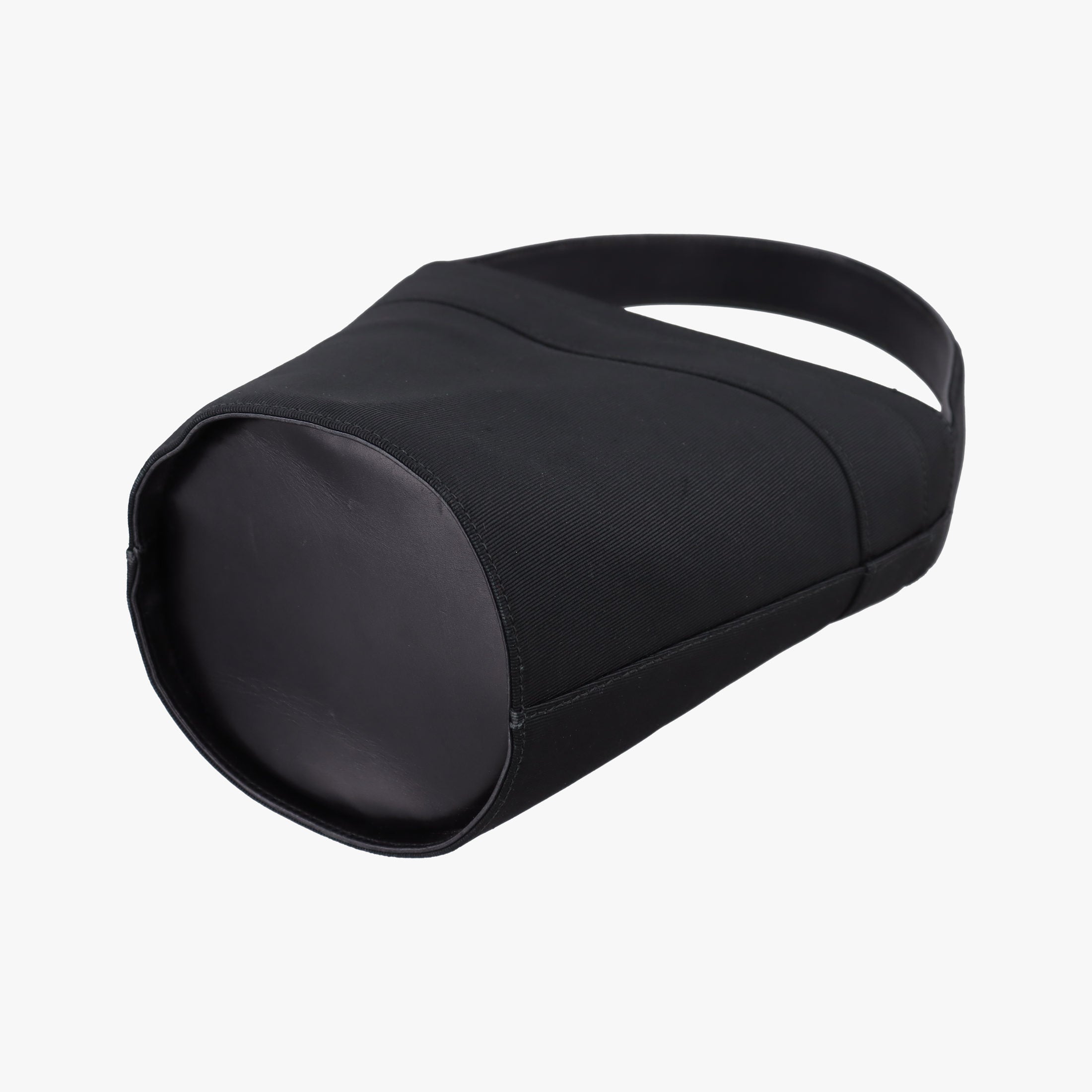 Vara Black fabric BA21 4180ヴァラ ブラック ファブリック BA21 4180