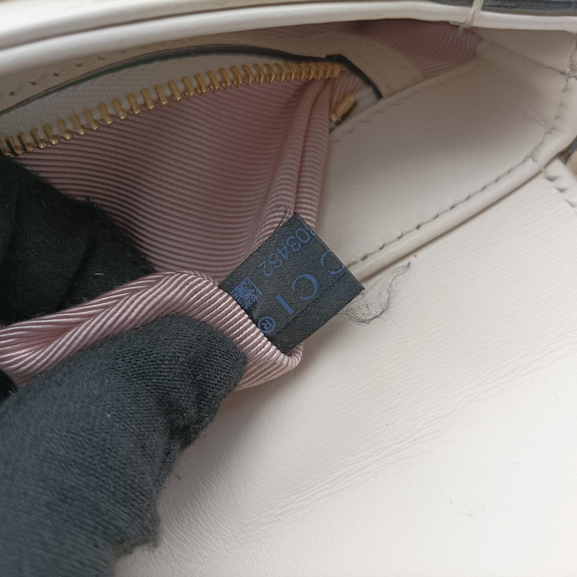 Arli White Leather 550129 A029303482アリー ホワイト レザー 550129 A029303482