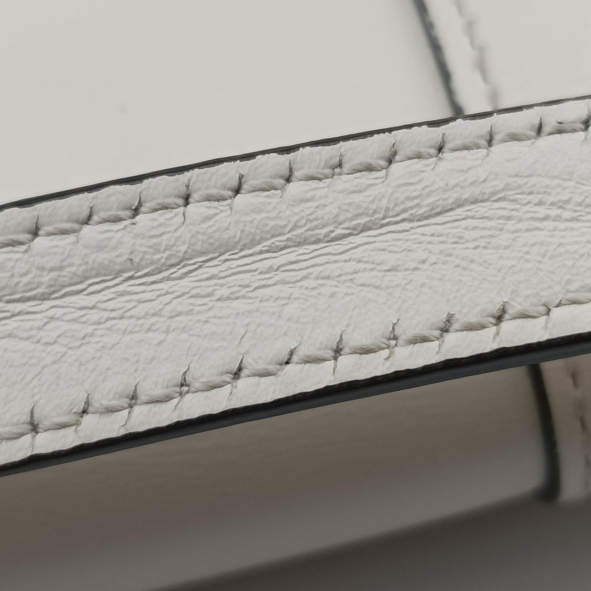 Arli White Leather 550129 A029303482アリー ホワイト レザー 550129 A029303482