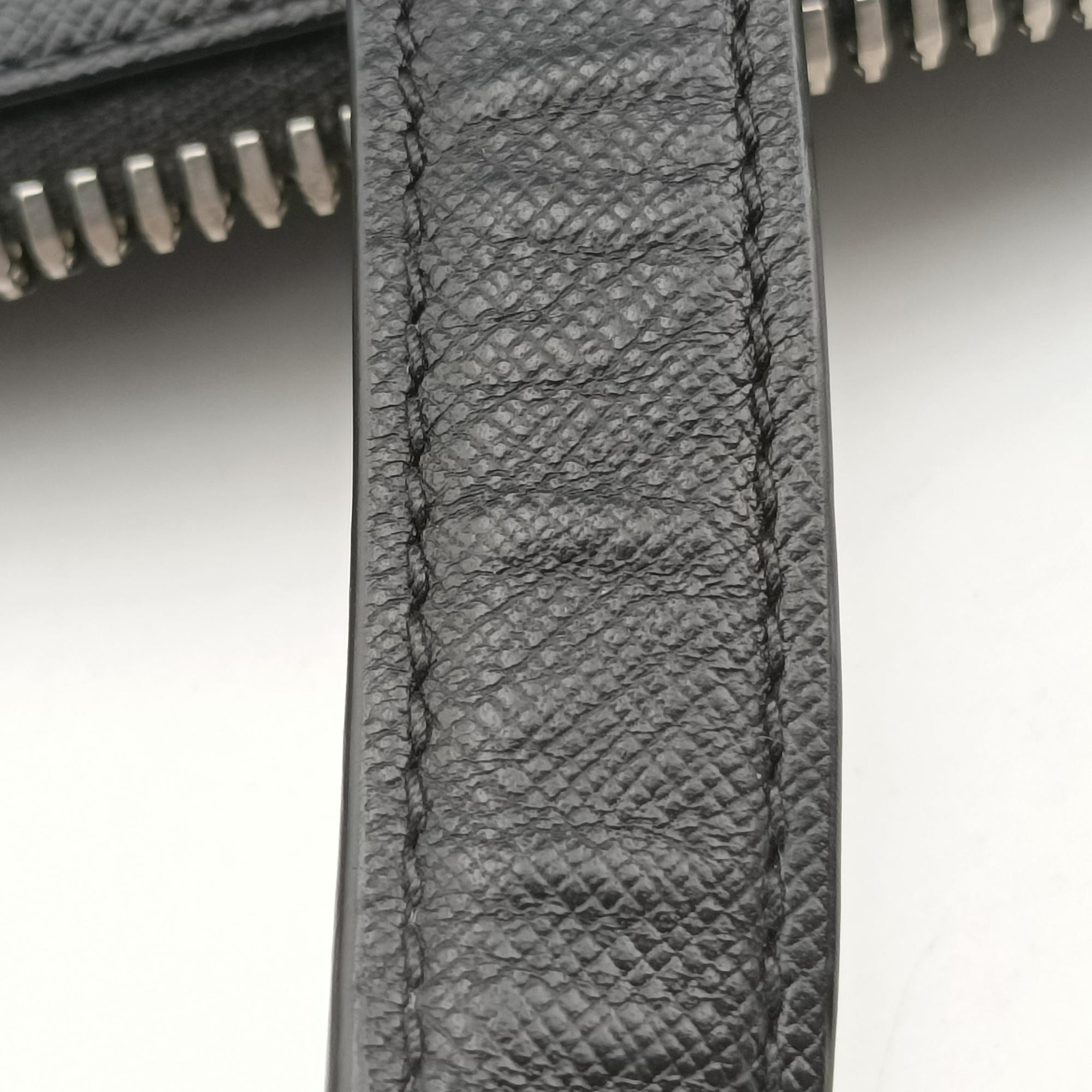 Push-Lock Briefcases Black Saffiano Leather 164 58/Nプッシュロックブリーフケース ブラック サフィアーノレザー 164 58/N