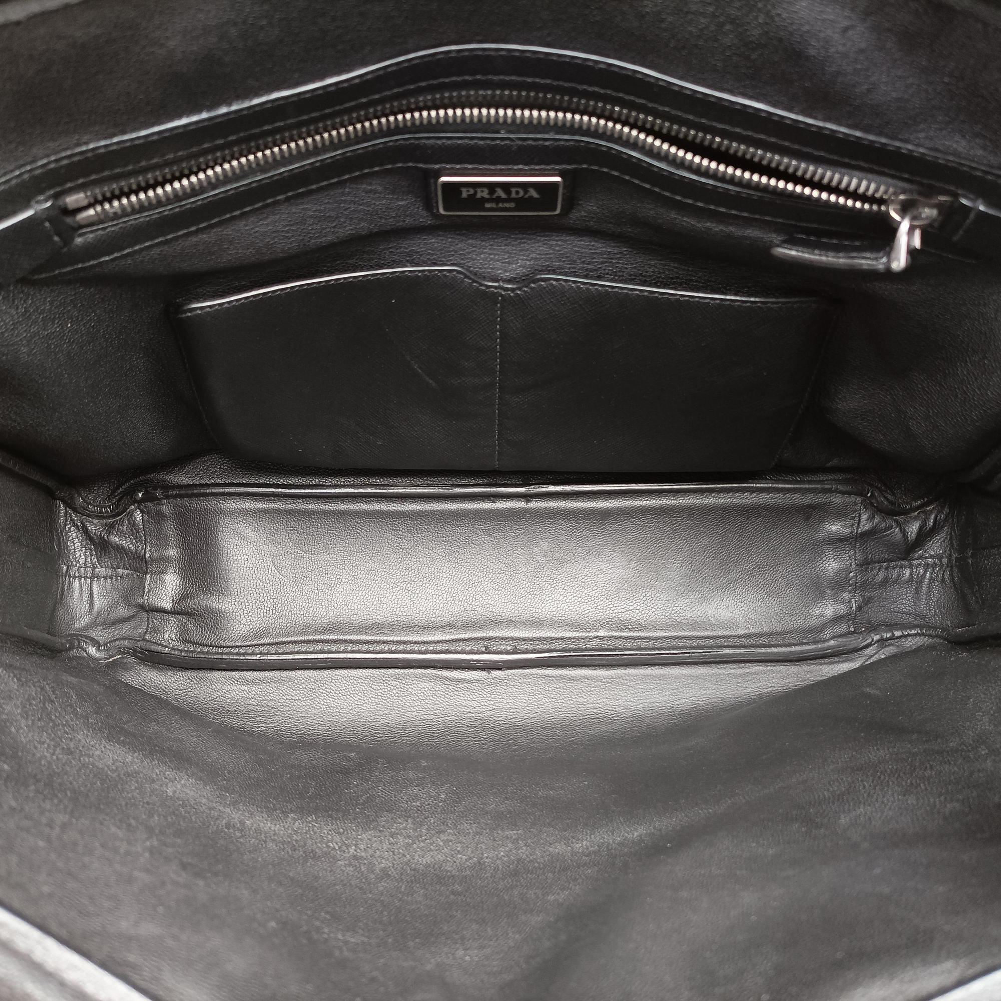 Push-Lock Briefcases Black Saffiano Leather 164 58/Nプッシュロックブリーフケース ブラック サフィアーノレザー 164 58/N