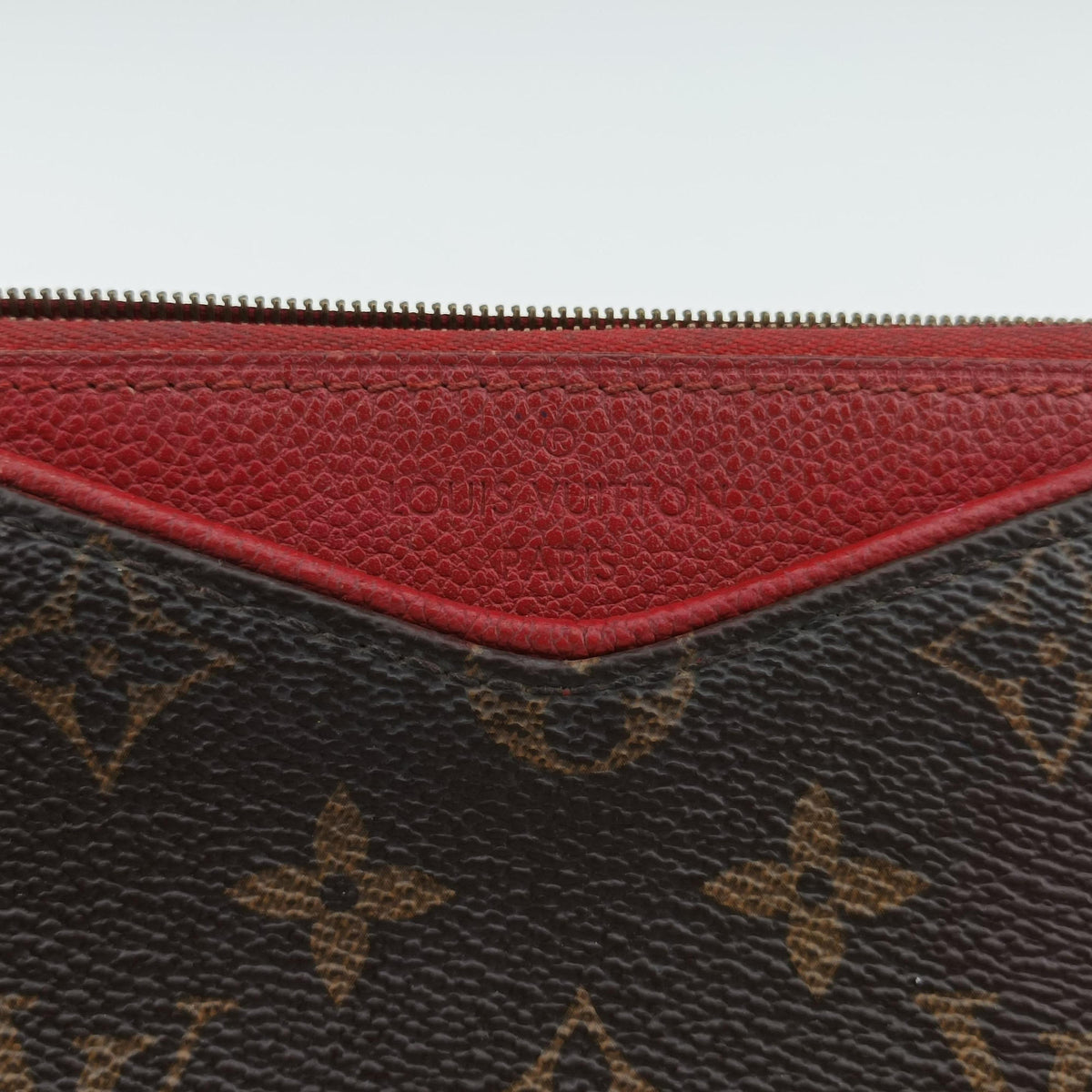 PALLAS Clutch brown×CERISE Monogram Canvas×calf leather M41638 Lot number unknownパラス クラッチ モノグラム/ブラウン×スリーズ モノグラムキャンバス×カーフレザー M41638 製番不明