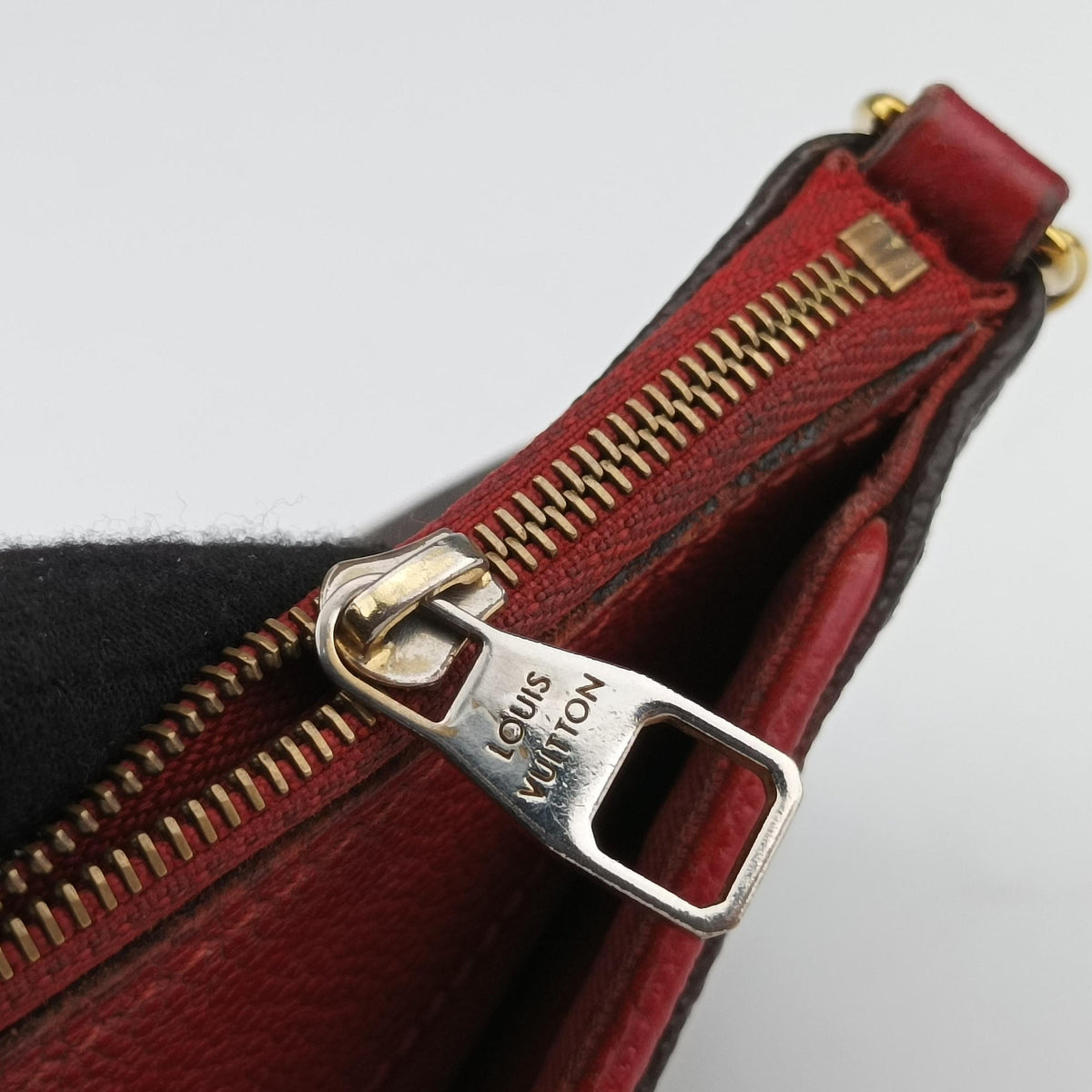 PALLAS Clutch brown×CERISE Monogram Canvas×calf leather M41638 Lot number unknownパラス クラッチ モノグラム/ブラウン×スリーズ モノグラムキャンバス×カーフレザー M41638 製番不明