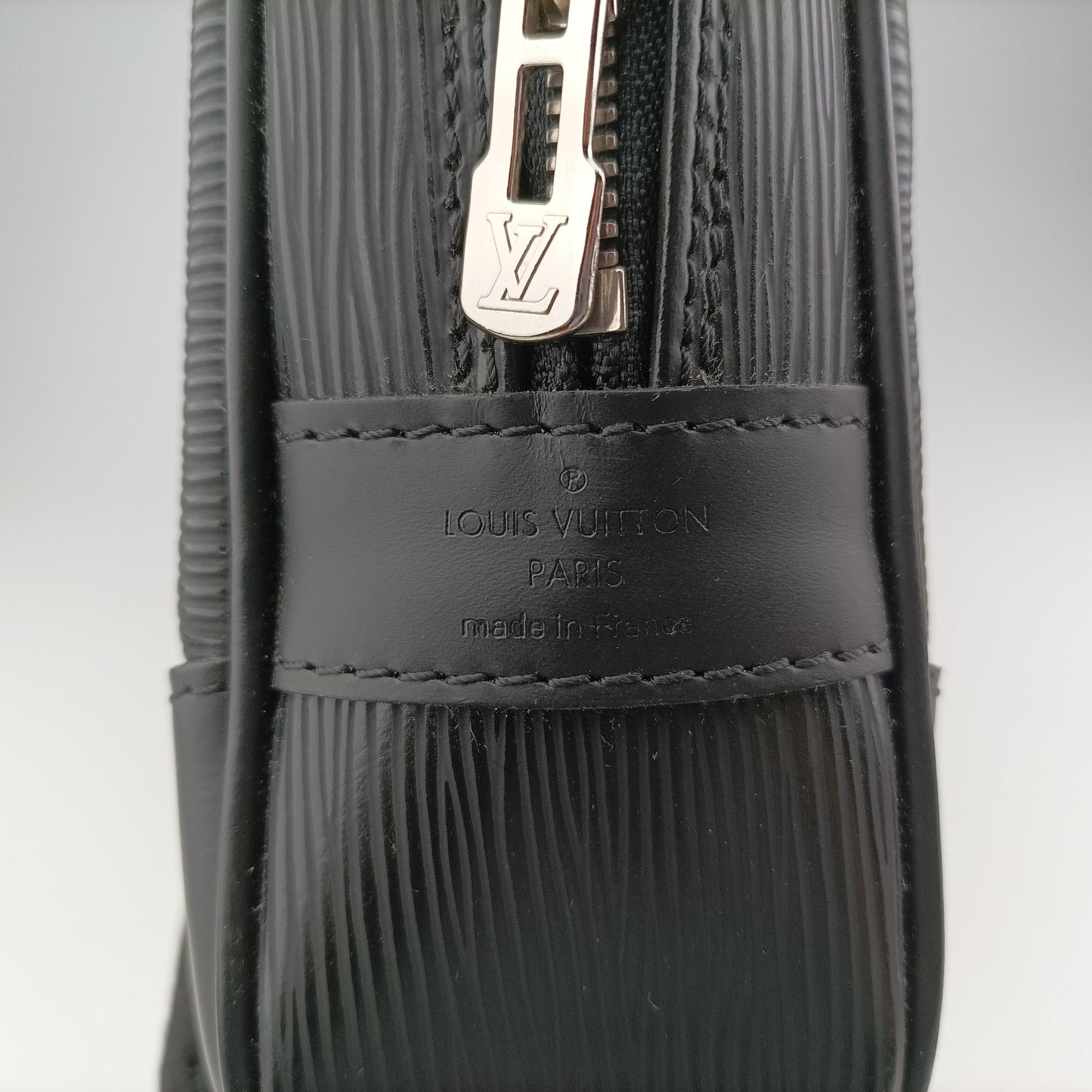 Porto Document Voyage Noir Epi M59162 BA2111ポルトドキュメントボヤージュ ノワール エピ M59162 BA2111
