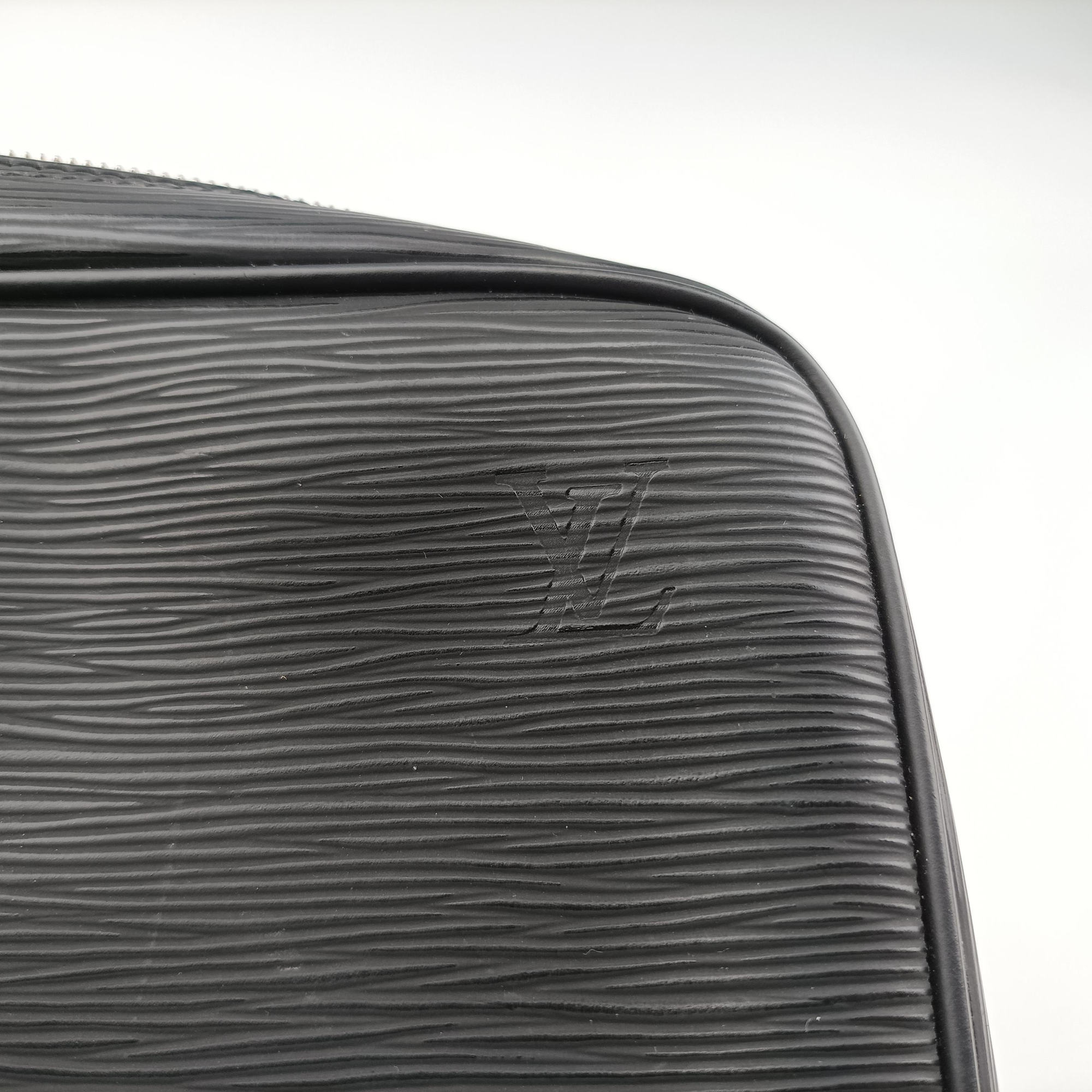 Porto Document Voyage Noir Epi M59162 BA2111ポルトドキュメントボヤージュ ノワール エピ M59162 BA2111