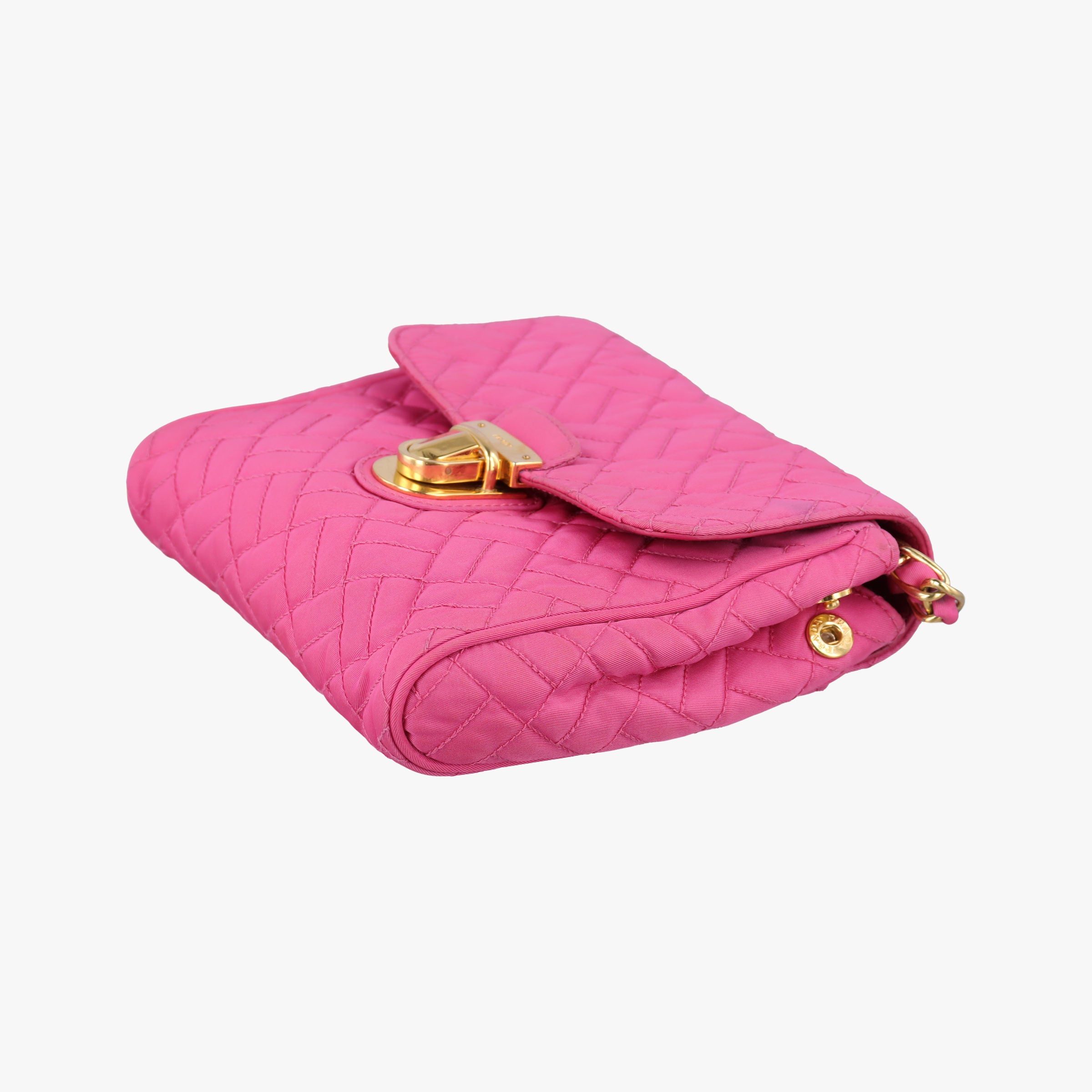 Chain Quilting Flap Rose nylon 197/Bチェーン キルティング フラップ ローズ レッド ナイロン 197/B