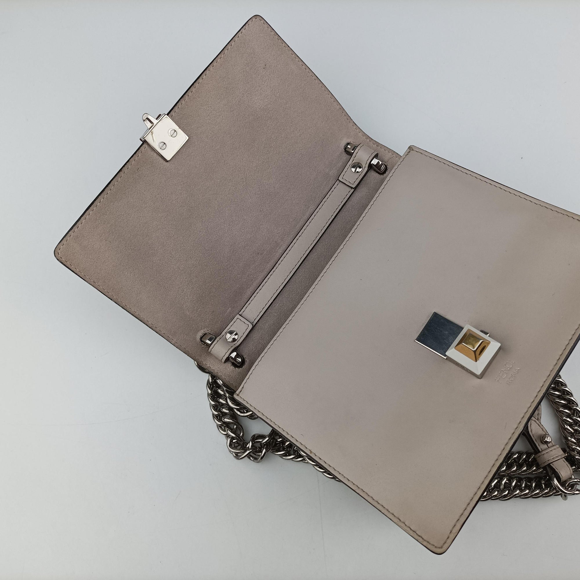 Studded Kan I Beige Leather 8M0381 8M0381-SR0 179-8241スタッズ キャナイ ベージュ レザー 8M0381 8M0381-SR0 179-8241