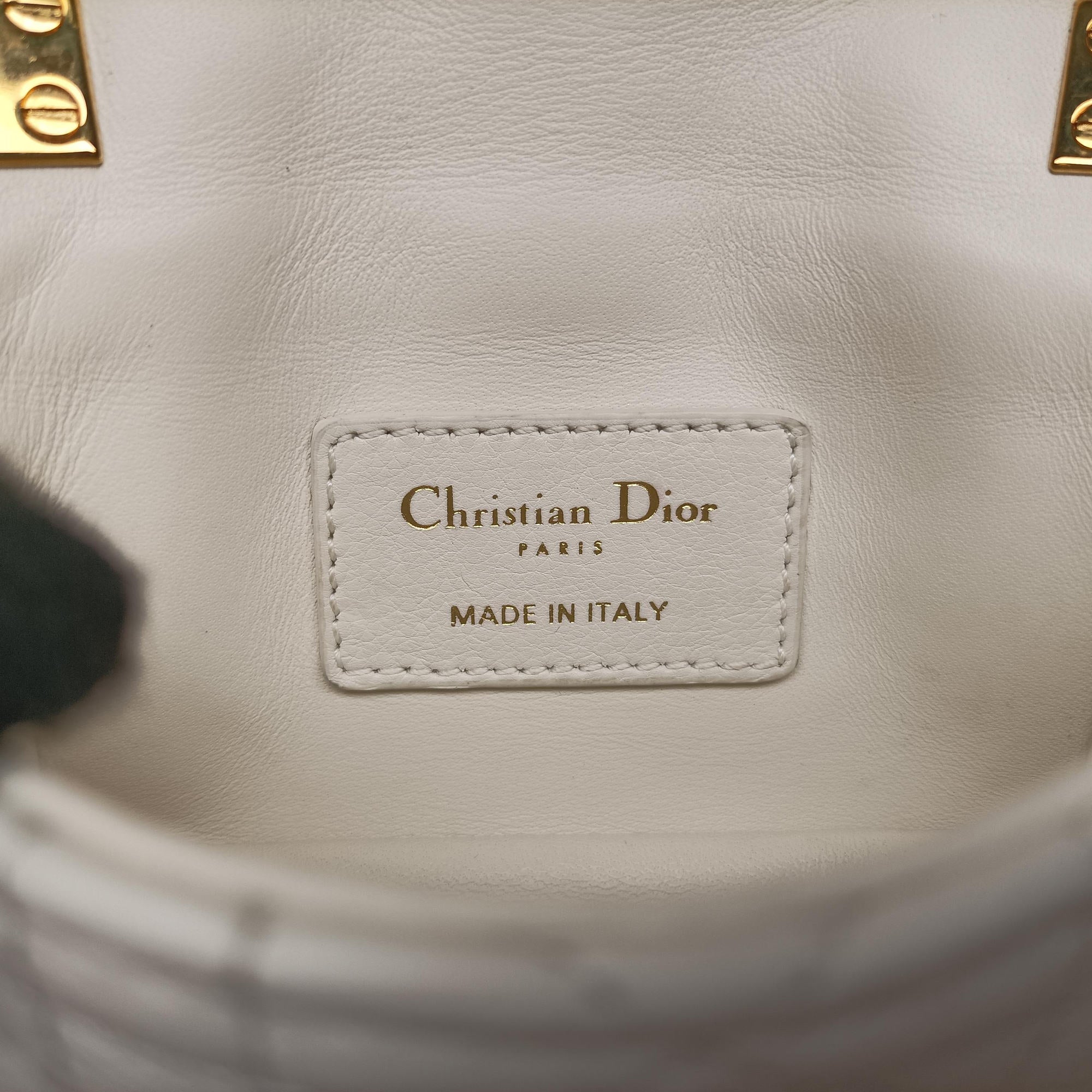 Caro micro White Leather IC Chipカロ マイクロ ホワイト レザー ICチップ