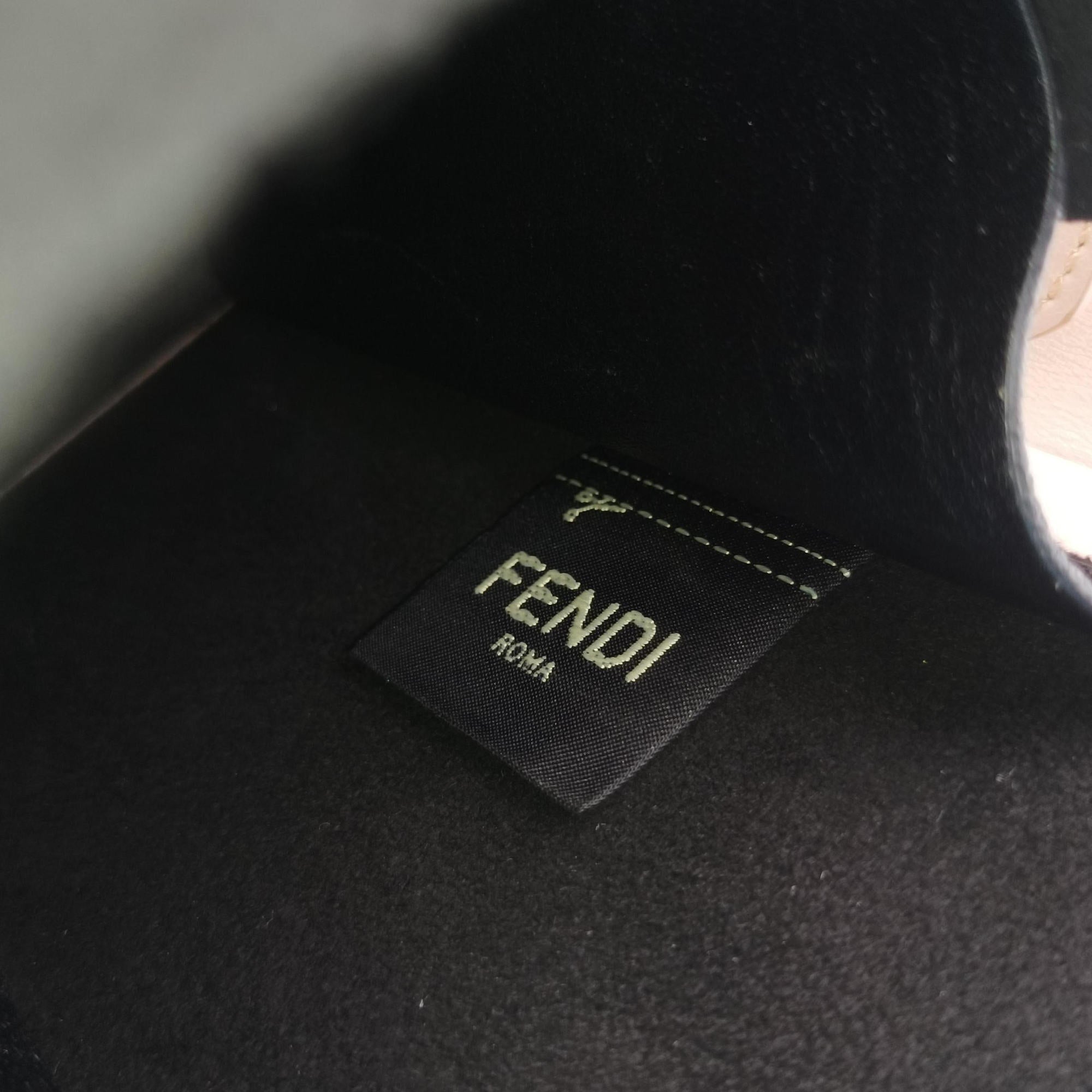 FENDI Box Packaging Pink Leather 8BT339 8BT339-ADP6 209-0179FENDIボックス パッケージング ピンク レザー 8BT339 8BT339-ADP6 209-0179
