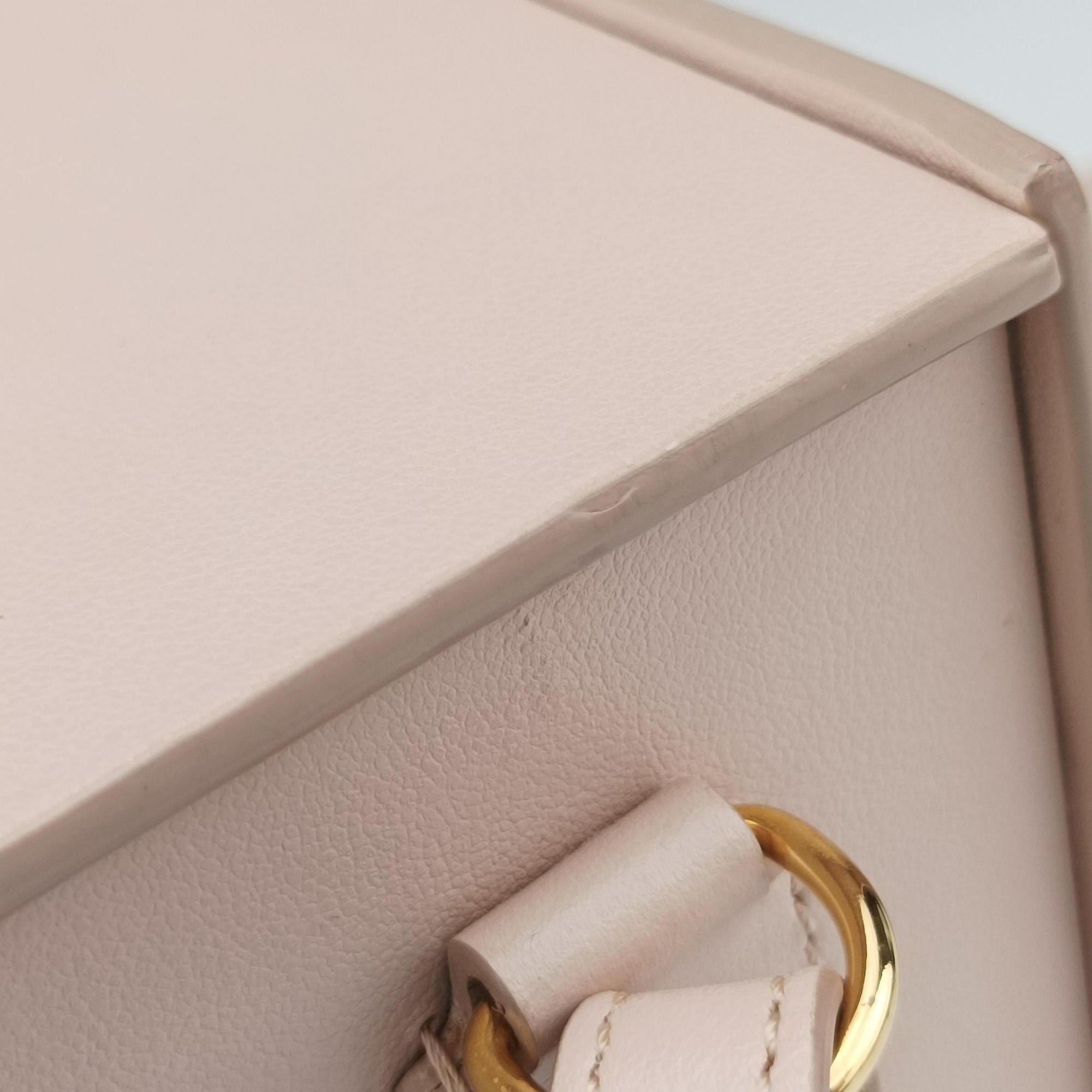 FENDI Box Packaging Pink Leather 8BT339 8BT339-ADP6 209-0179FENDIボックス パッケージング ピンク レザー 8BT339 8BT339-ADP6 209-0179