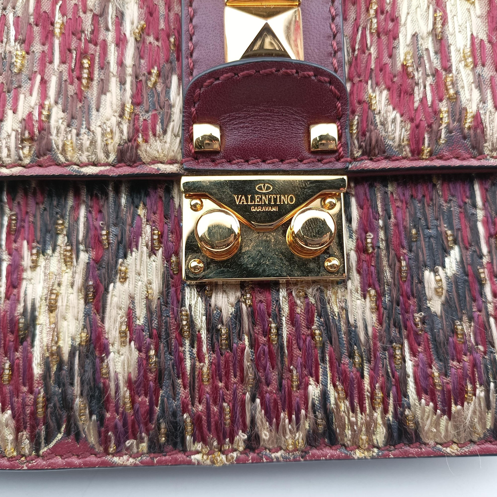 Rockstud Glam Lock Burgundy x Multicolour fabric x Leather BL-J566RPE0ロックスタッズグラムロック ワインレッド x マルチカラー ファブリック×レザー BL-J566RPE0