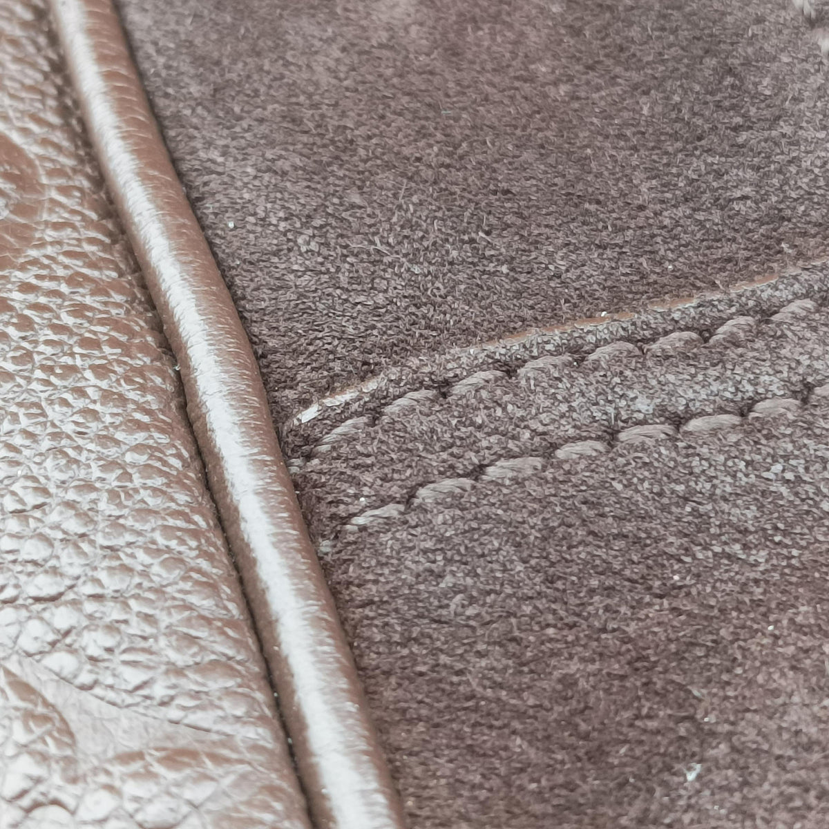 Audacieuse MM Tail Monogram Empreinte M94176 AR2152オダシューズMM テール モノグラム アンプラント M94176 AR2152
