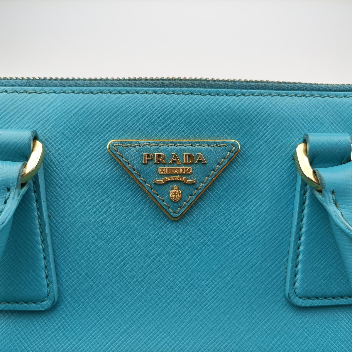 Vintage Prada Galleria Blue SAFFIANO Leather BN1801 shoulderbag | stylenewstar