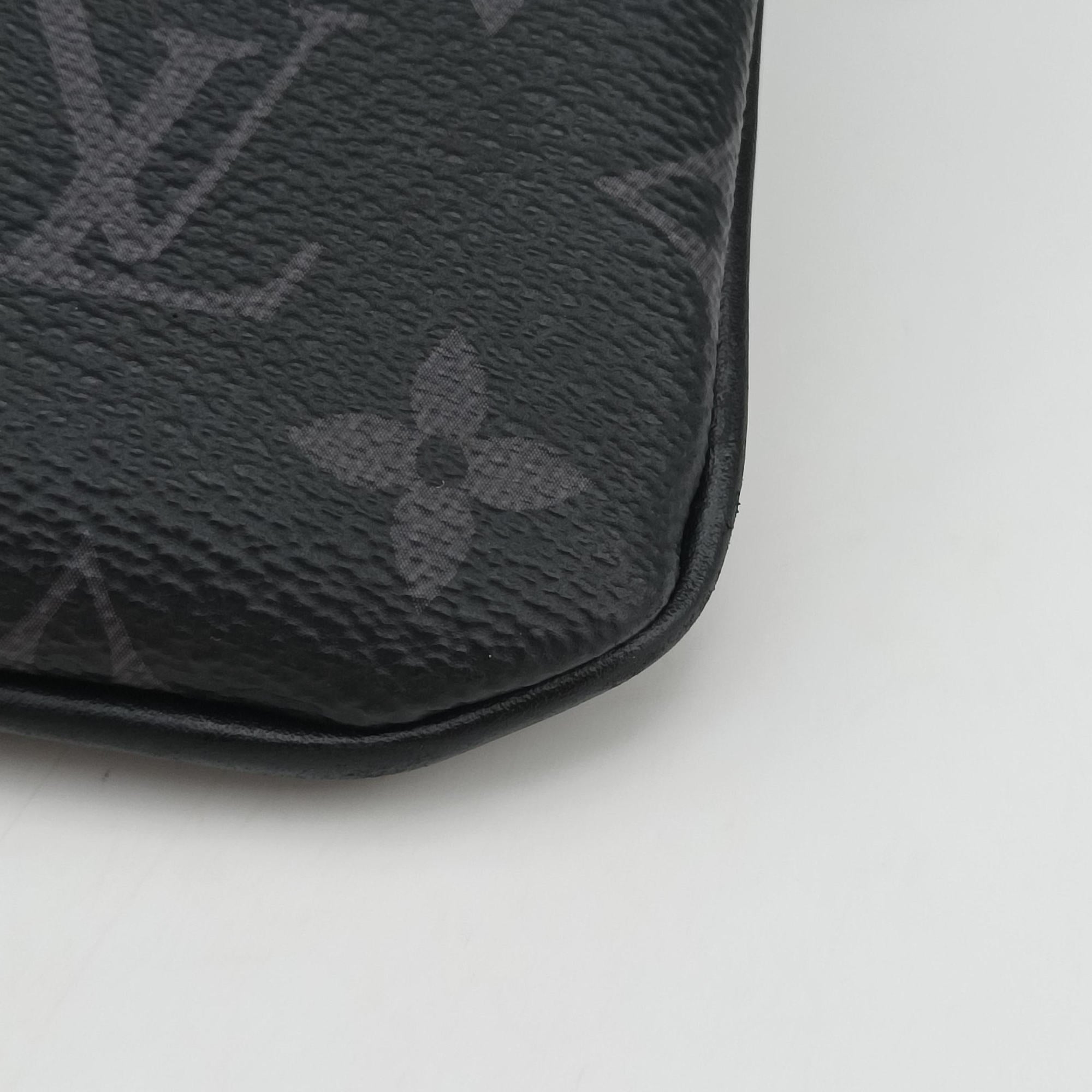 Trio Messenger black Monogram Eclipse Reverse M69443 IC Chipトリオ メッセンジャー ブラック モノグラム エクリプス リバース M69443 ICチップ