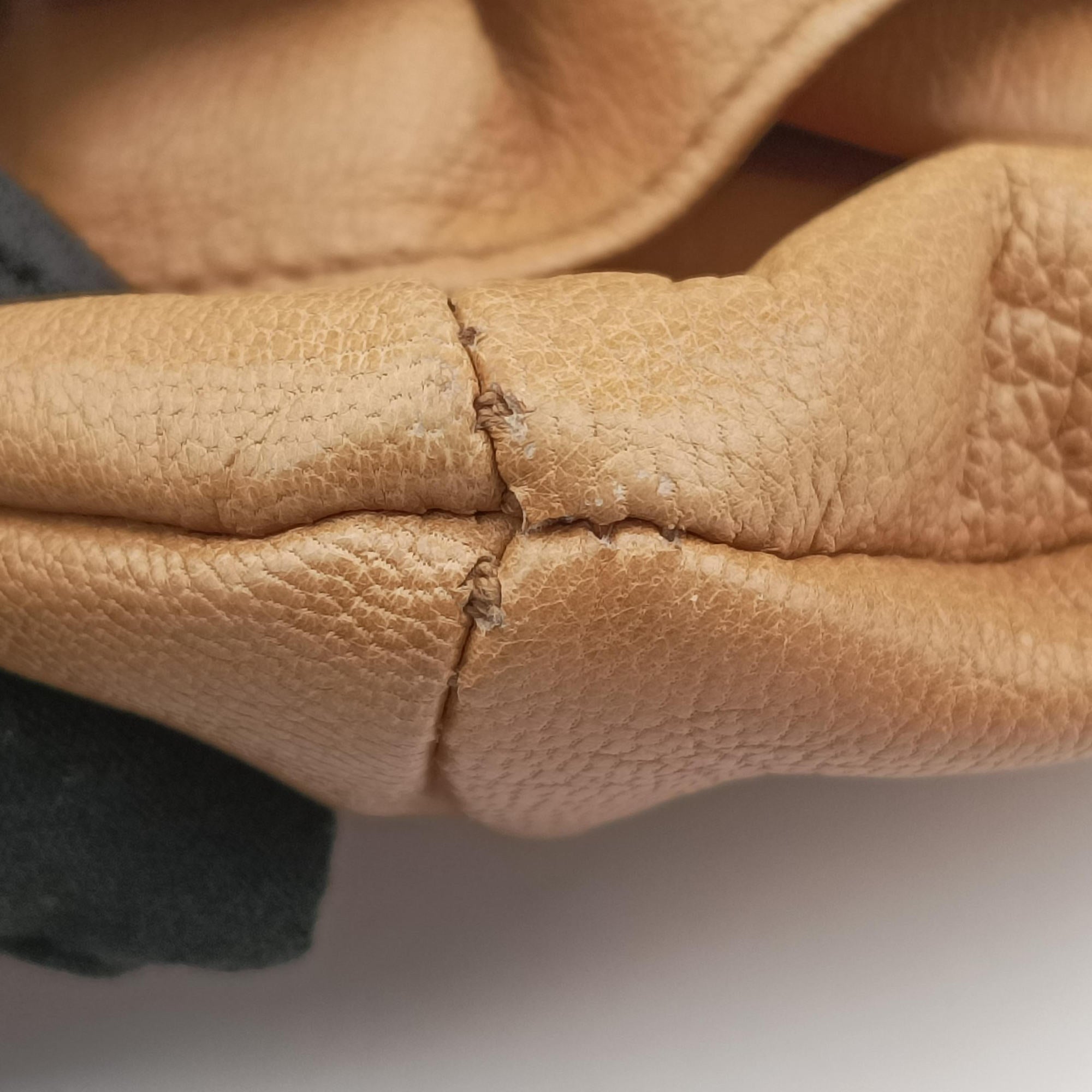 Mombasa Beige Leather 112930 112930.001013モンバサ ベージュ レザー 112930 112930.001013