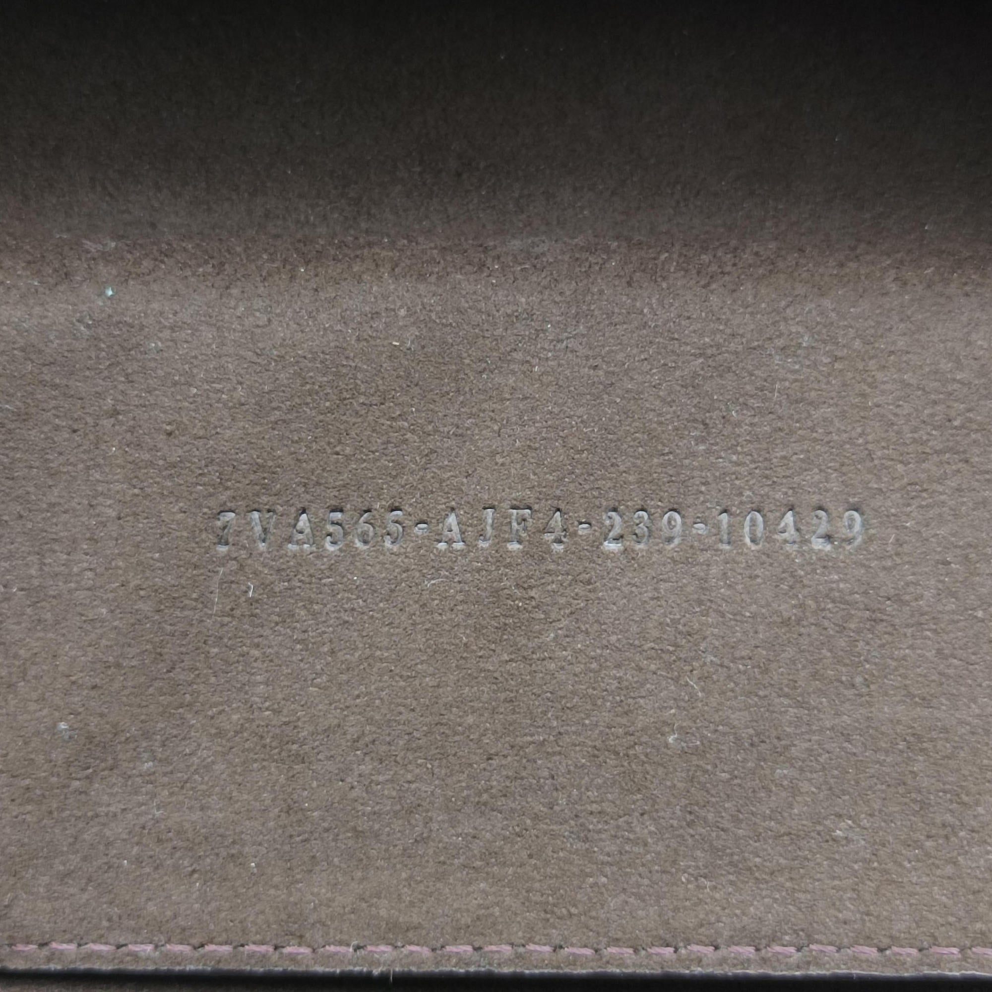 Soft Trunk Green Leather 7VA565 7VA565-AJF4-239-10429ソフトトランク グリーン レザー 7VA565 7VA565-AJF4-239-10429