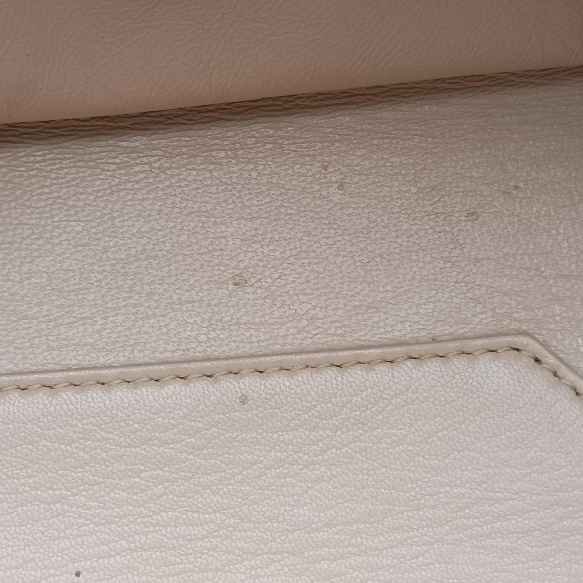 PAPIER A6 Beige Mouton 410288.2780.Y.002123ペーパーA6 ベージュ ムートン 410288.2780.Y.002123