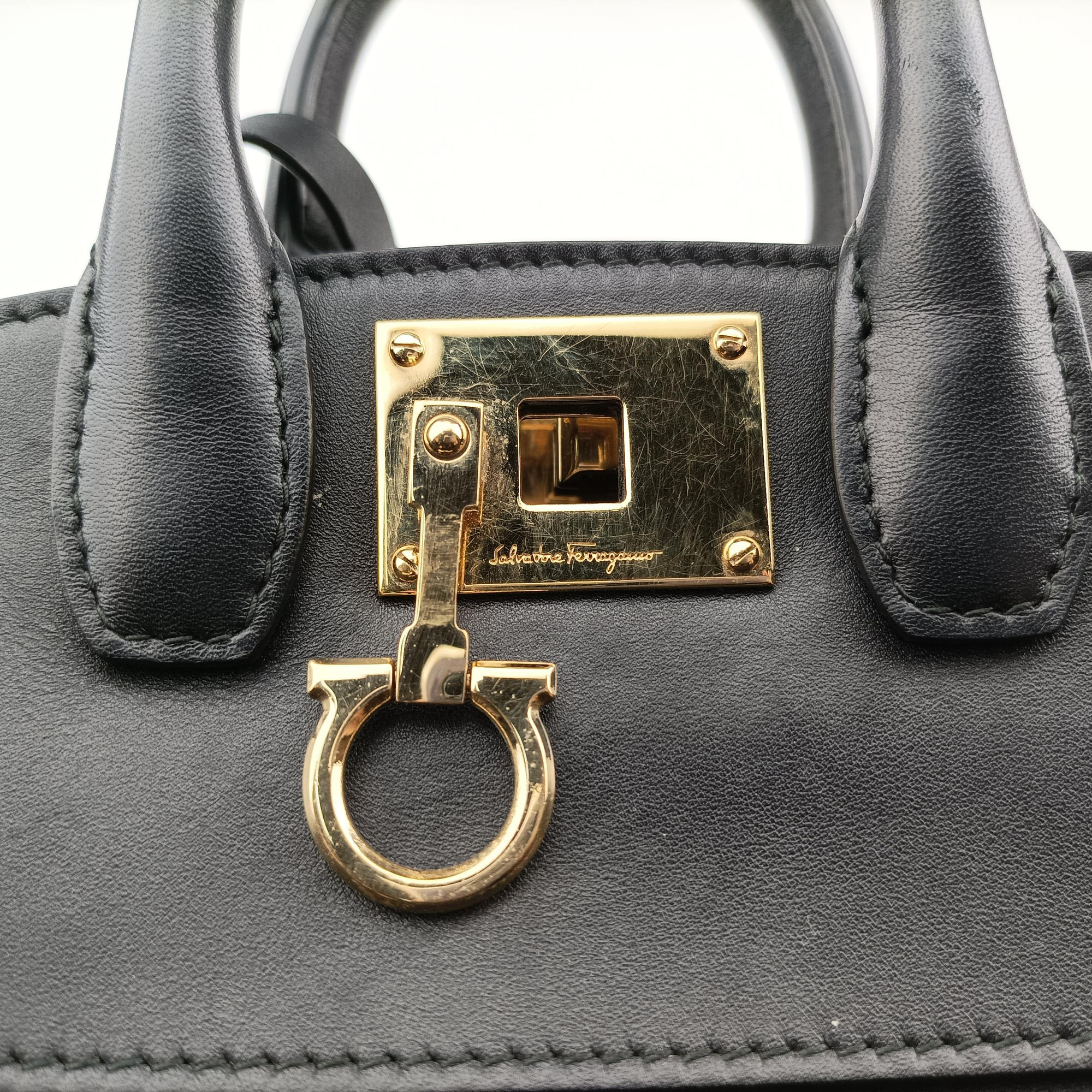 Studio Black Leather FE-21 H672スタジオ ブラック レザー FE-21 H672