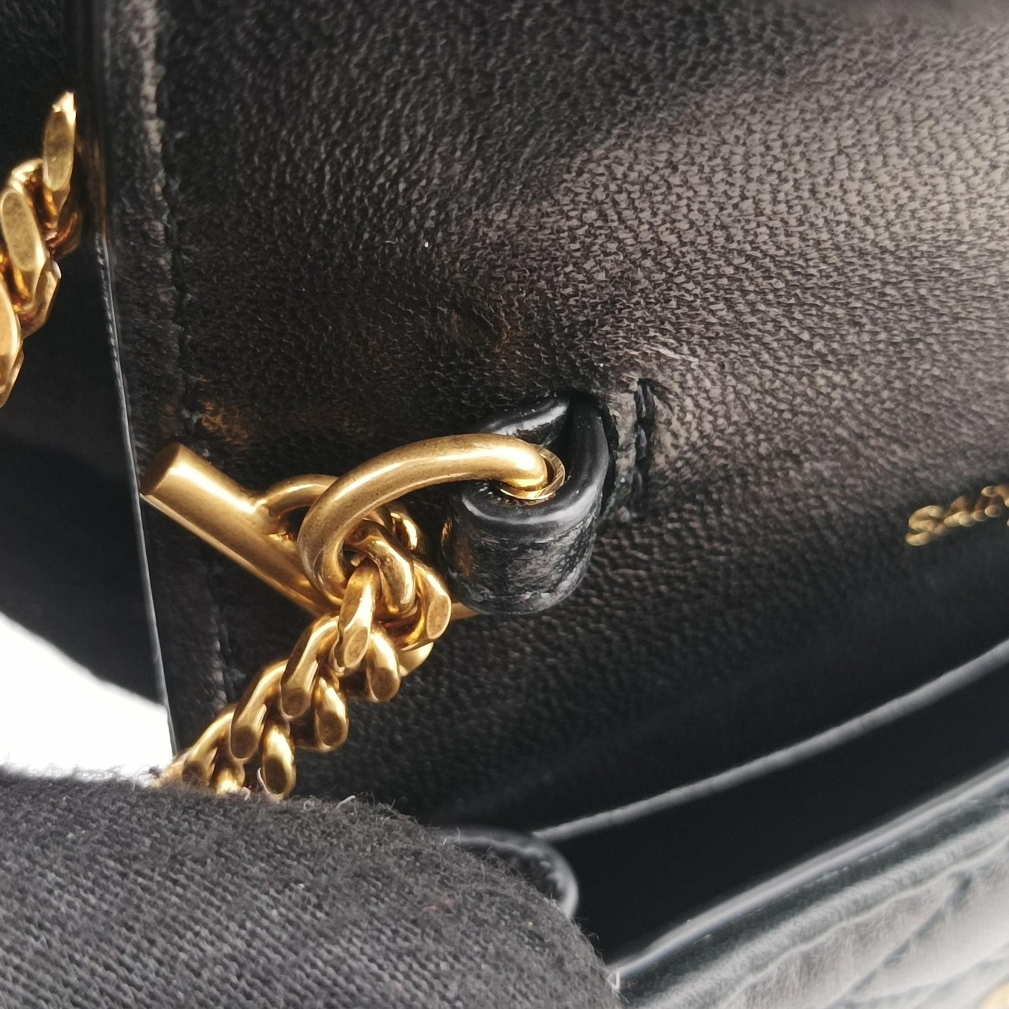 Gaby Micro Black Leather 685612 BND685612.0922ギャビー マイクロ ブラック レザー 685612 BND685612.0922