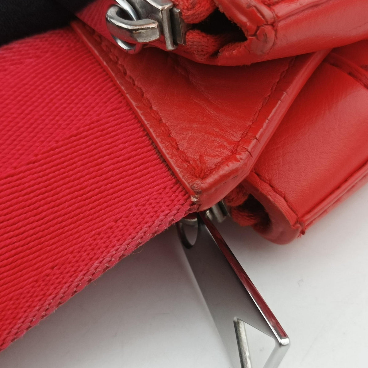 Intrecciato Red lambskin P01432486Wイントレチャート レッド ラムスキン P01432486W
