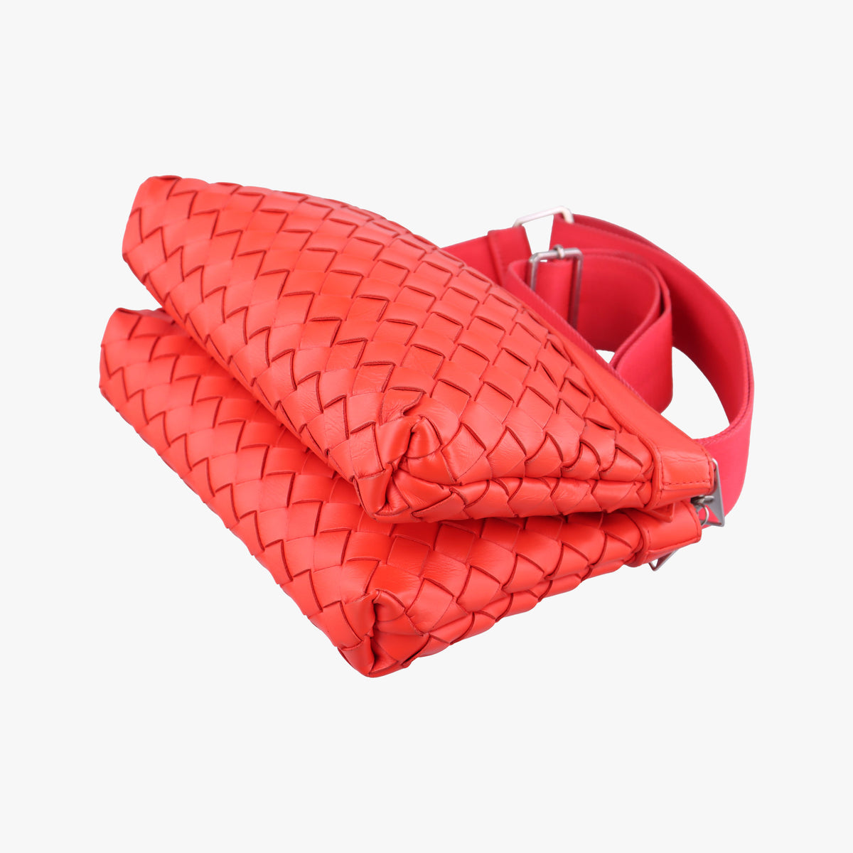Intrecciato Red lambskin P01432486Wイントレチャート レッド ラムスキン P01432486W