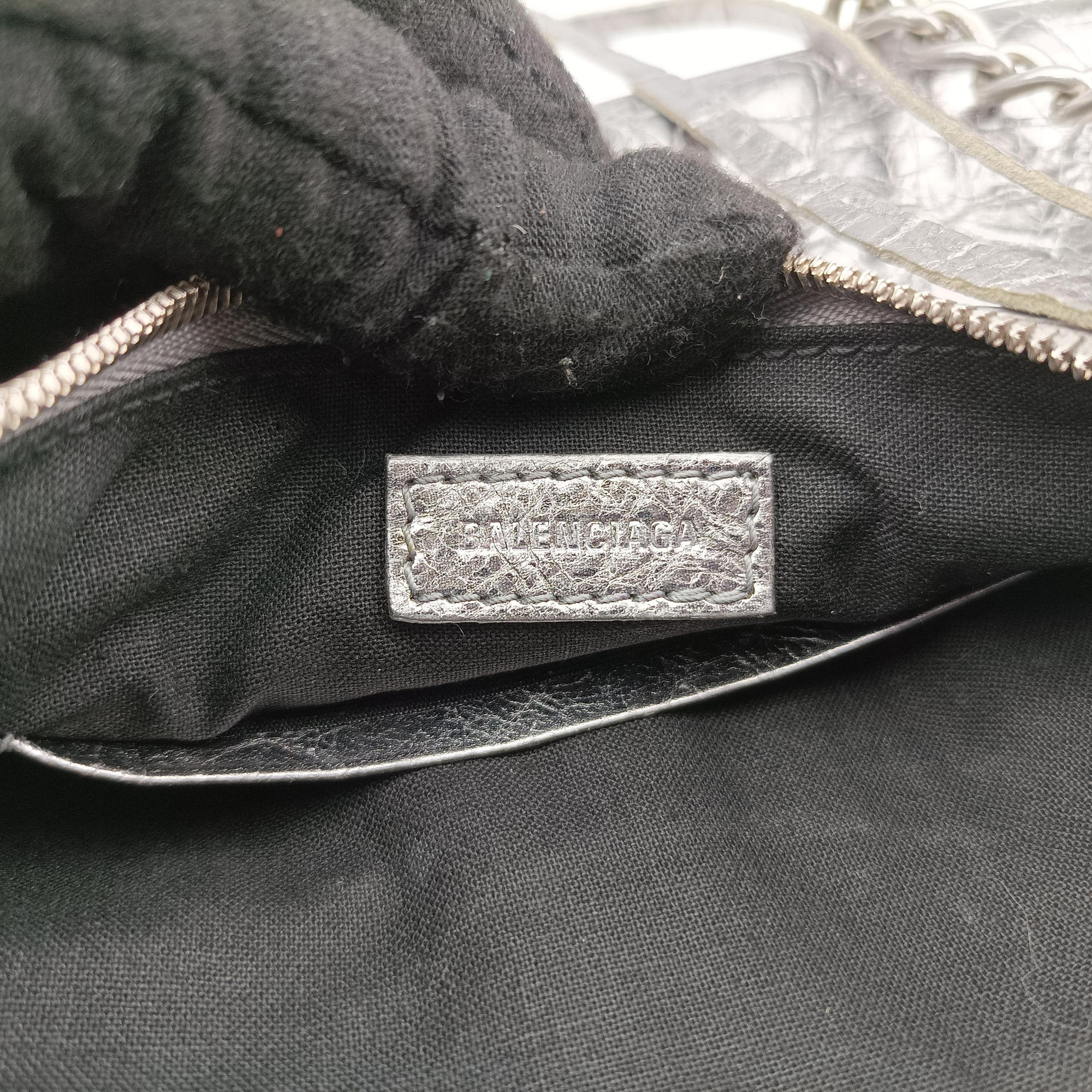 Le Cagole mini Silver lambskin 695814.8103.Q.000959ル カゴール ミニ シルバー ラムスキン 695814.8103.Q.000959