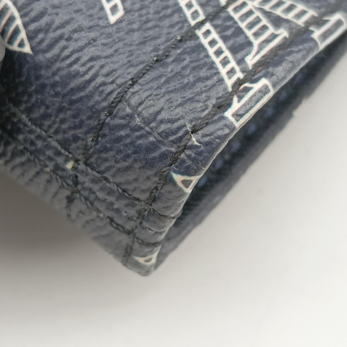 Jake & Dinos Chapman Brothers Giraffe Navy Monogram Savannah M54127 RI5116 IC Chipジェイク アンド ディノス チャップマン ブラザーズ アンクル モノグラム サバンナ M54127 RI5116 ICチップ