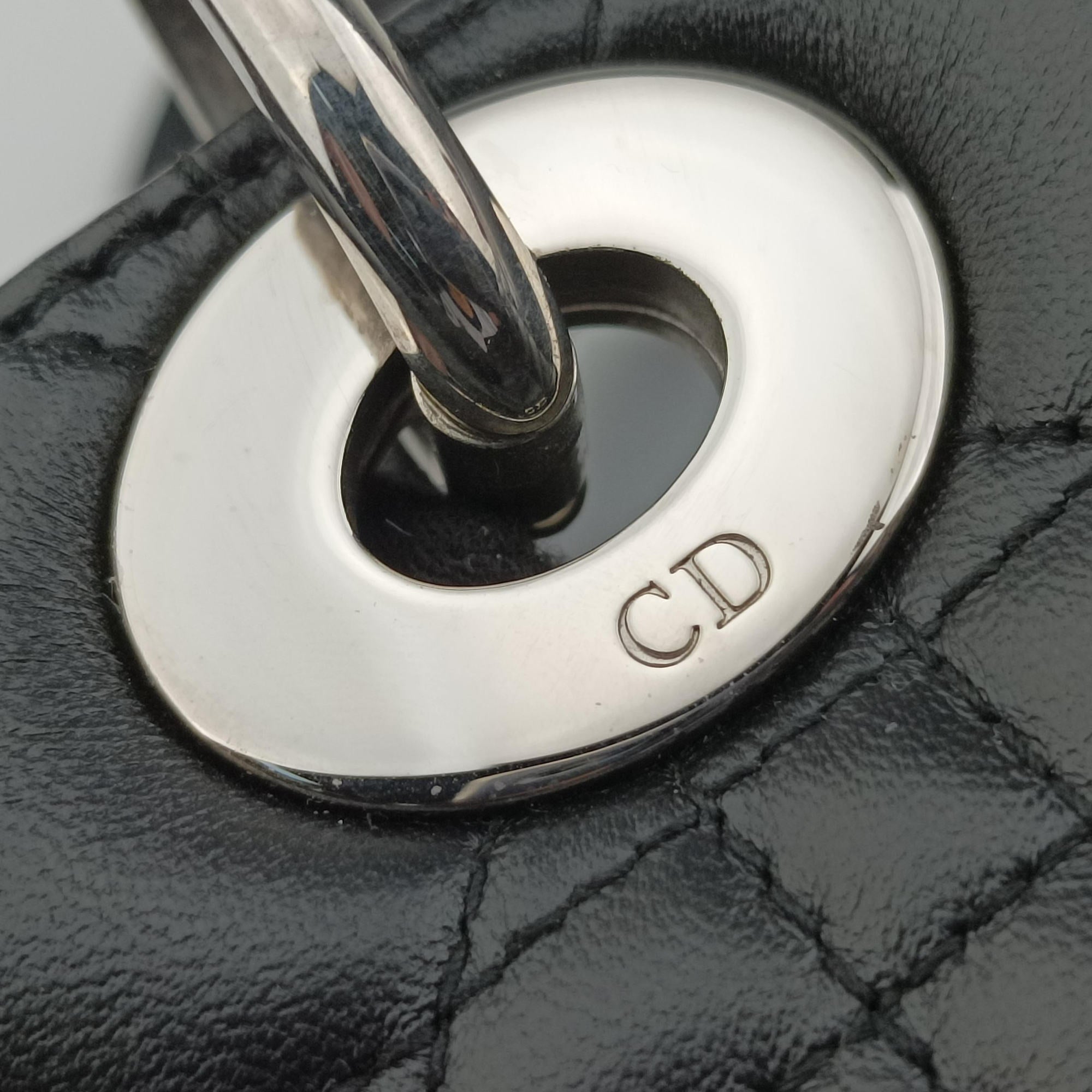 Secondhand Christian Dior Lady Dior Black lambskin shoulderbag | stylenewstar