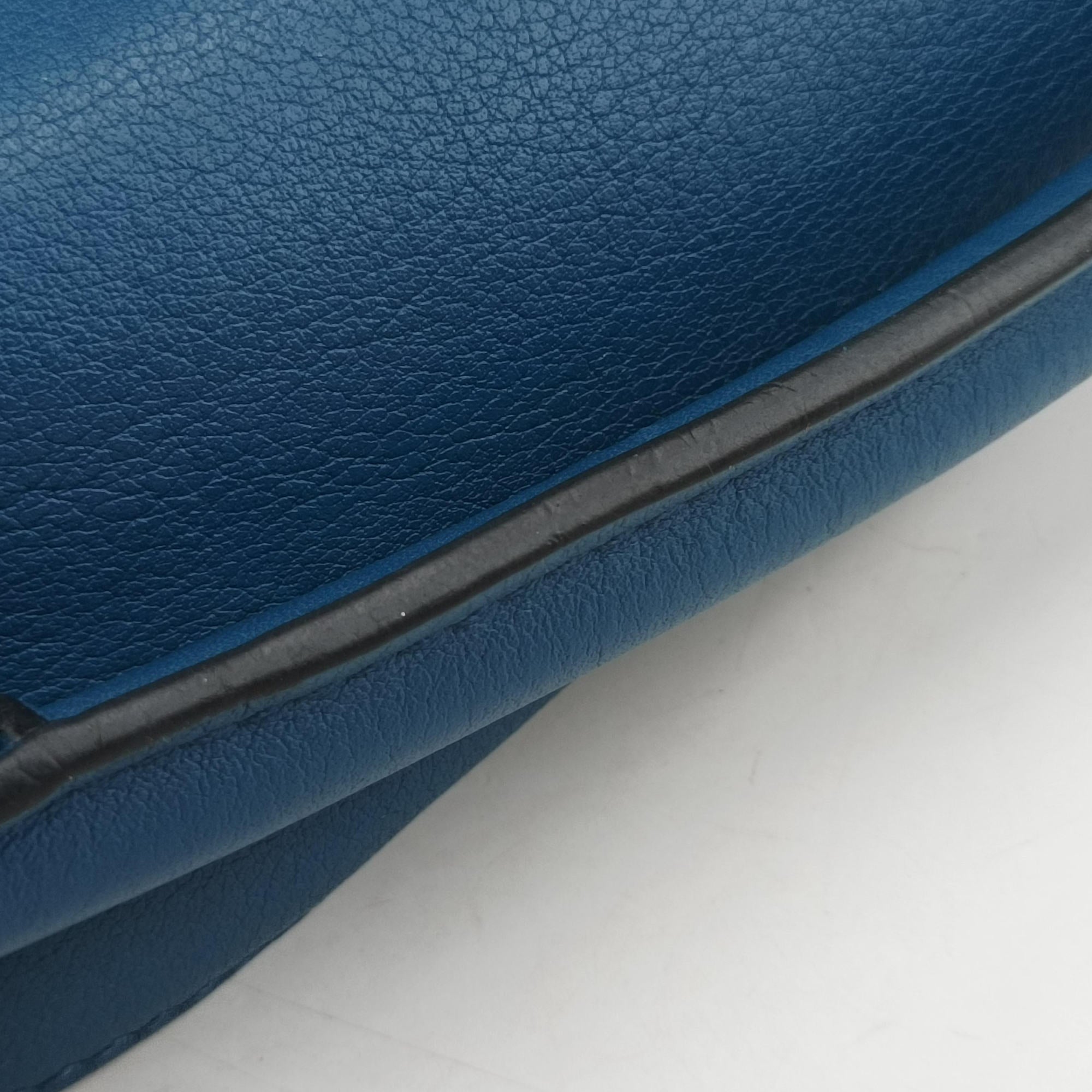 Puzzle mini Blue Leather Lot number unknownパズル ミニ ブルー レザー 製番不明