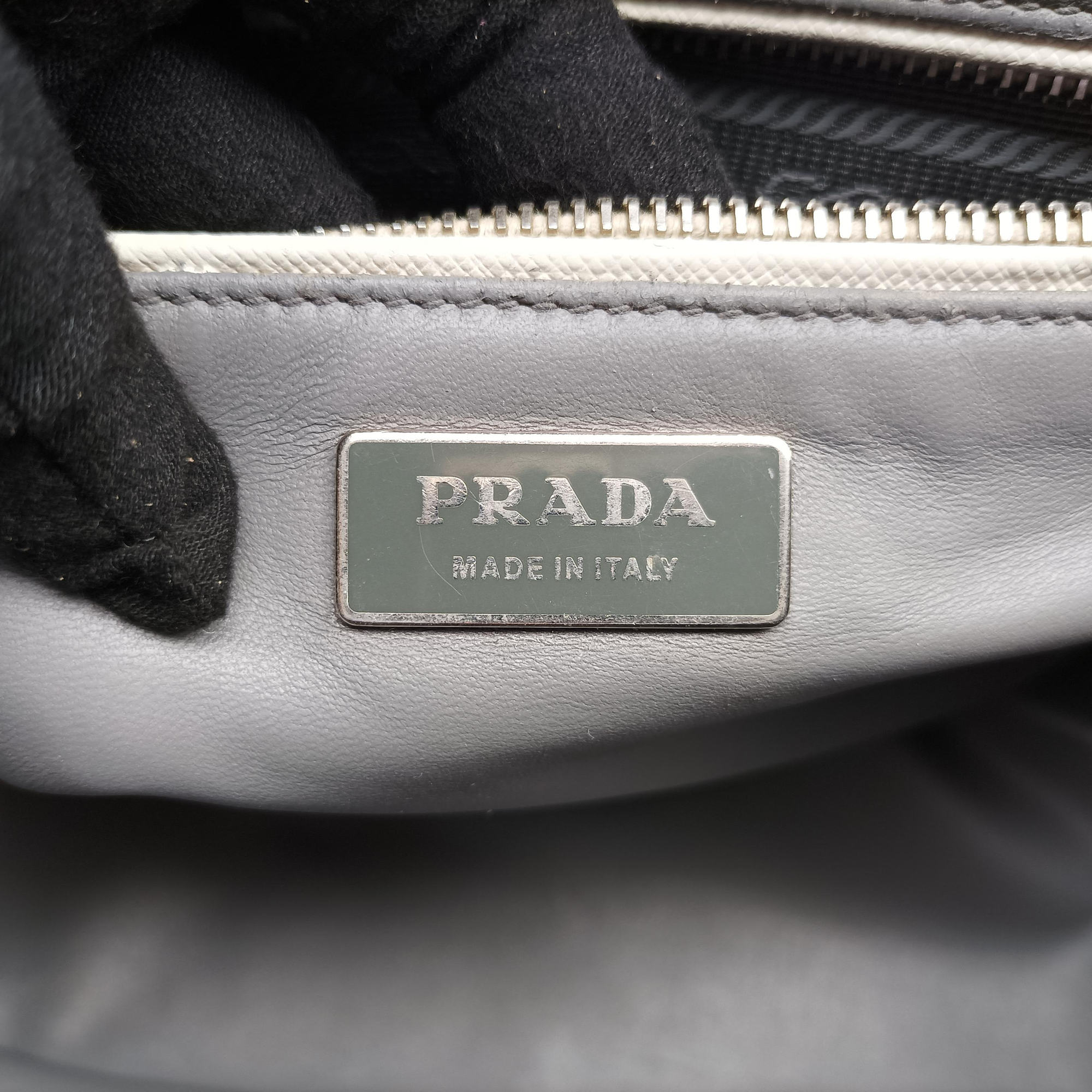 Pre-owned Prada Galleria White× Gray Saffiano Leather shoulderbag | stylenewstar
