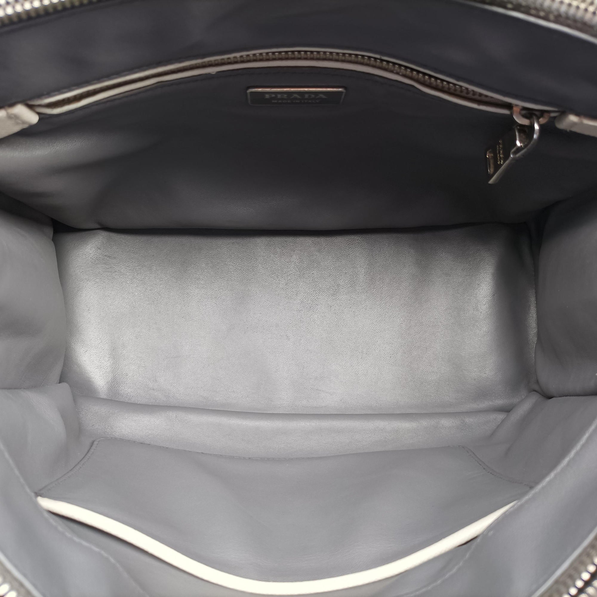 Pre-owned Prada Galleria White× Gray Saffiano Leather shoulderbag | stylenewstar