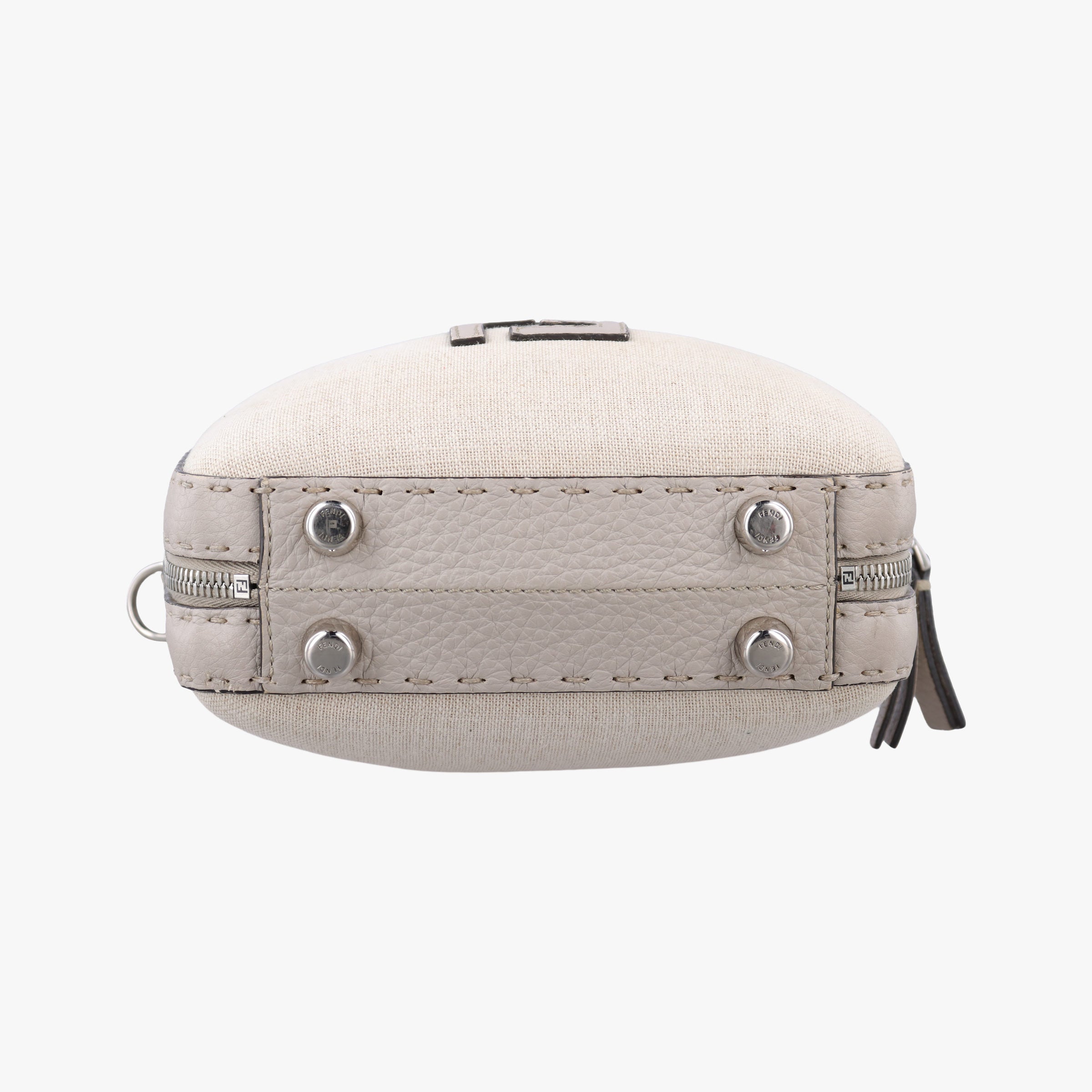 Pre-owned Fendi Travel Beige Canvas × Calf Leather 7VA552 shoulderbag | stylenewstar