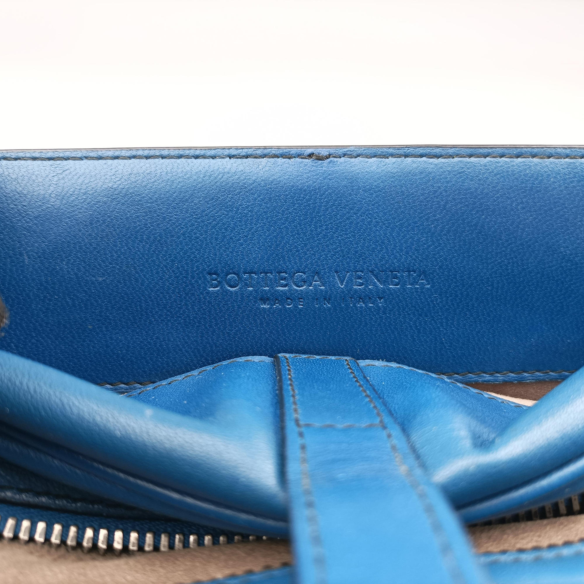 Intrecciato Blue lambskin B05728435Gイントレチャート ブルー ラムスキン B05728435G