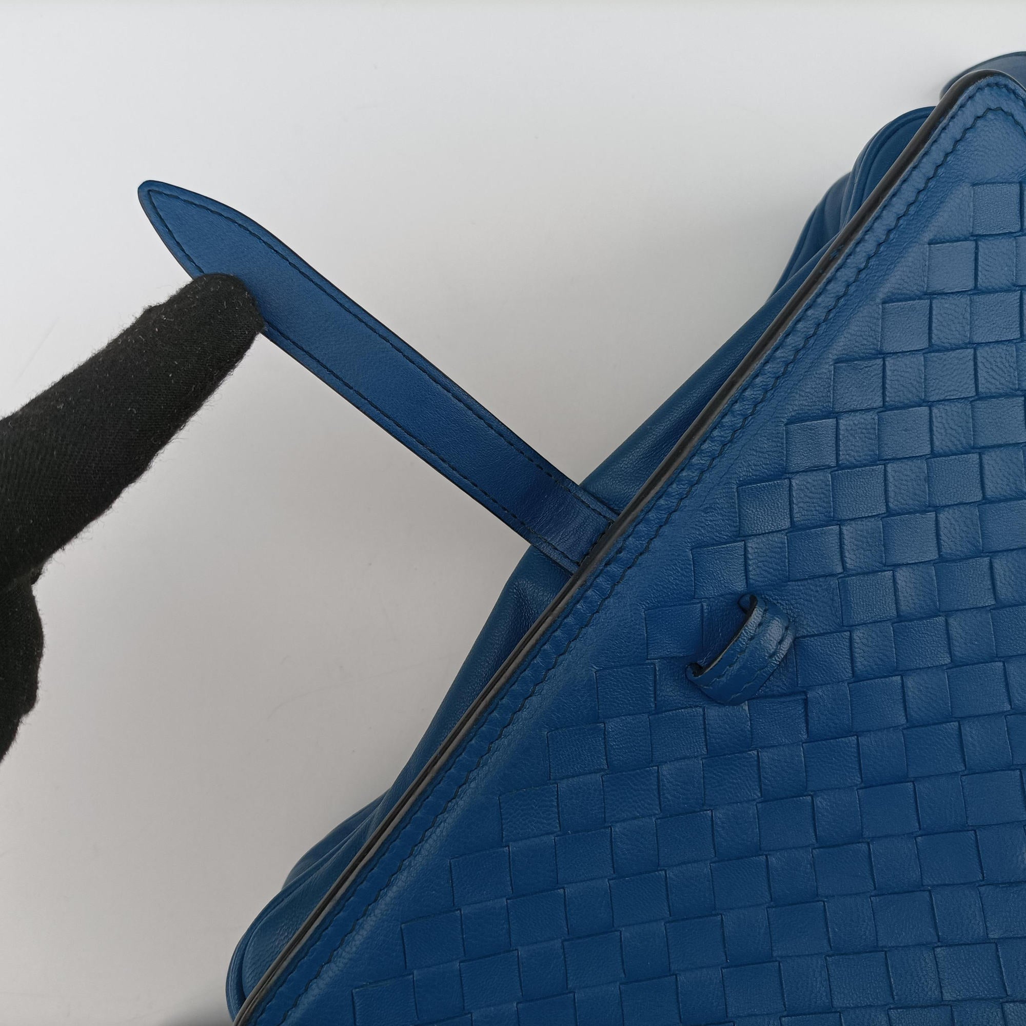 Intrecciato Blue lambskin B05728435Gイントレチャート ブルー ラムスキン B05728435G
