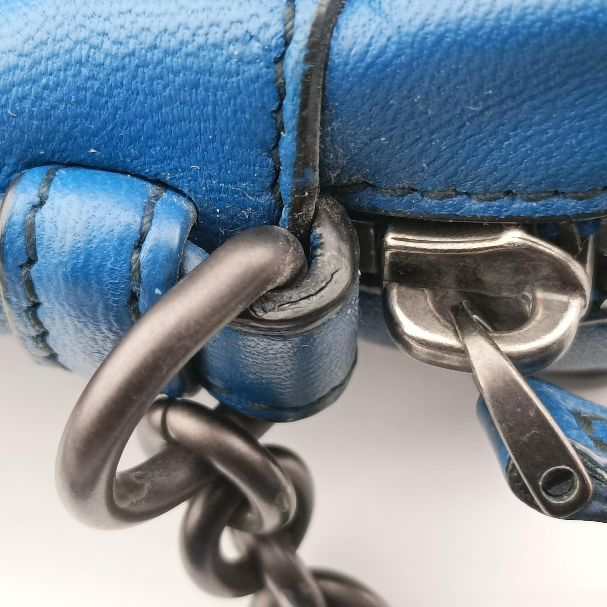 Intrecciato Blue lambskin B05728435Gイントレチャート ブルー ラムスキン B05728435G