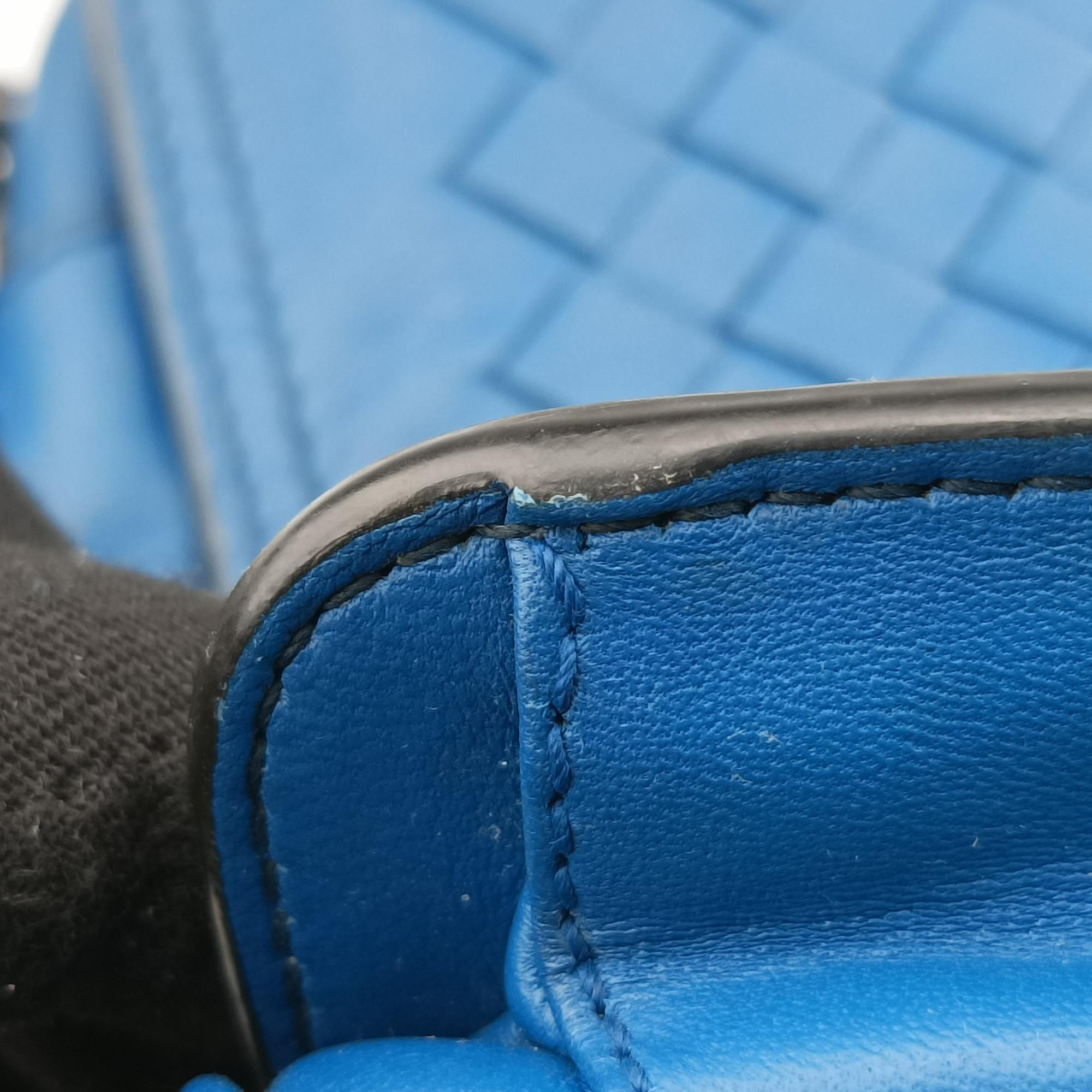 Intrecciato Blue lambskin B05728435Gイントレチャート ブルー ラムスキン B05728435G