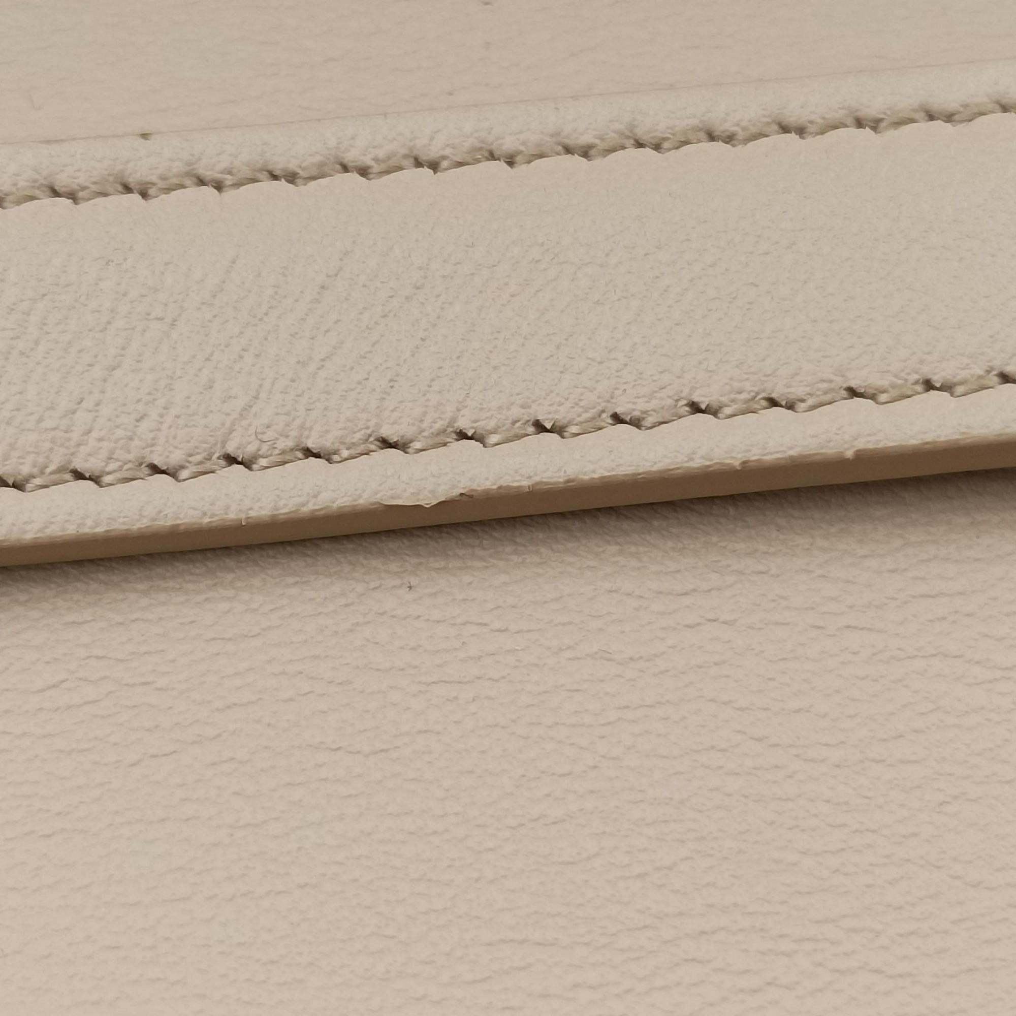 Taboo Medium Beige leather 196583 U-CU-0282タブー ミディアム ベージュ レザー 196583 U-CU-0282