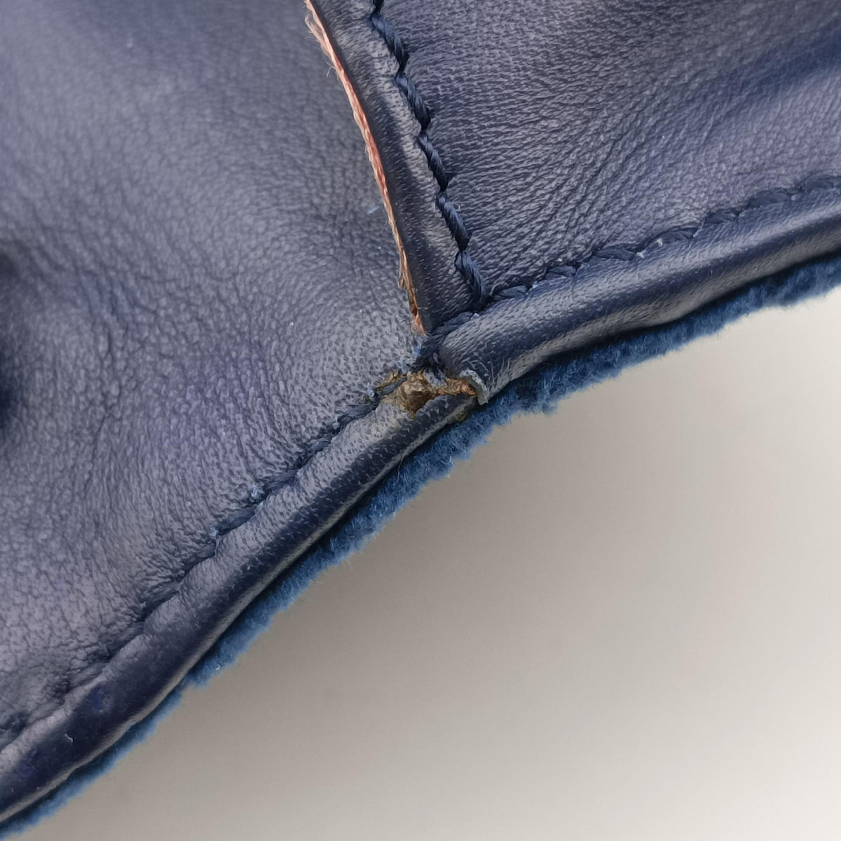 Secondhand Gucci GG Marmont Blue velour 488426 shoulderbag | stylenewstar