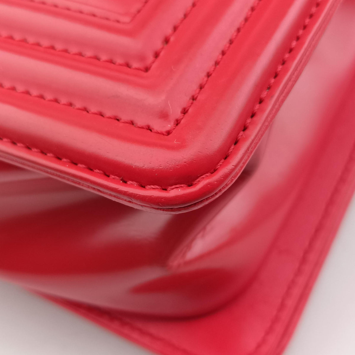 Pre-owned Chanel BOY CHANEL Red Leather A67086 shoulderbag | stylenewstar