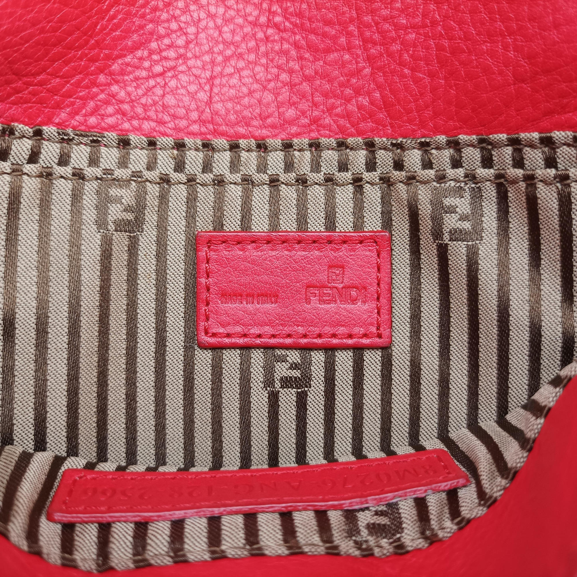 Fendista Pochette Red Leather 8M0276 8M0276-ANG-128-2566フェンディスタ ポシェット レッド レザー 8M0276 8M0276-ANG-128-2566