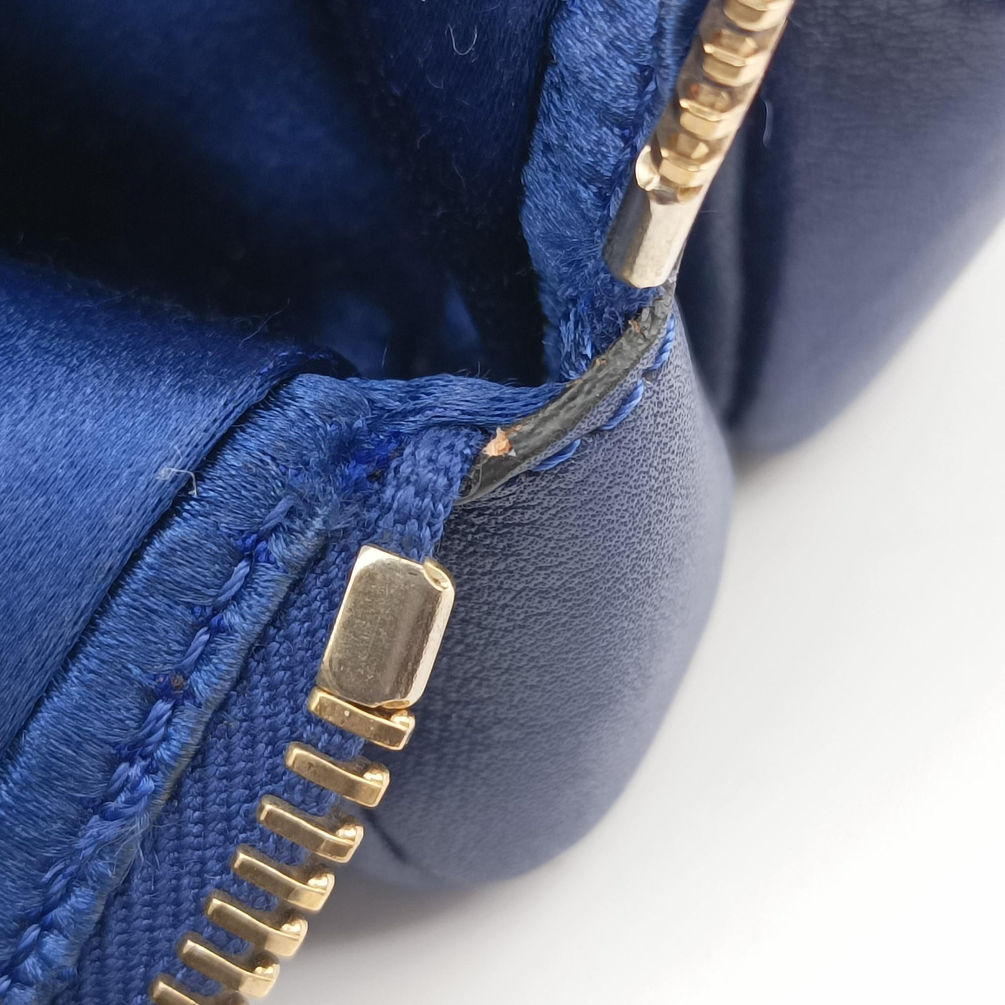 Rockstud Blue Leather TVF 080VIT3ロックスタッズ ブルー レザー TVF 080VIT3