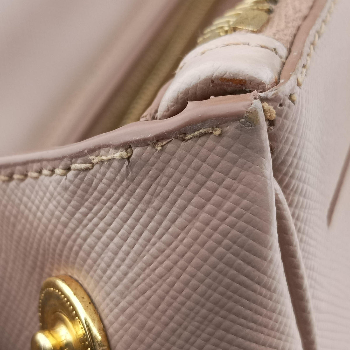 Vintage Prada Galleria Pink SAFFIANO Leather BN1874 shoulderbag | stylenewstar