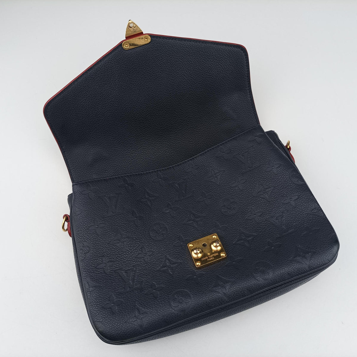 Pochette MéTIS MM Navy×Marine Rouge Monogram Empreinte M44071 AR1187ポシェットメティスMM ネイビー×マリーヌルージュ モノグラム アンプラント M44071 AR1187